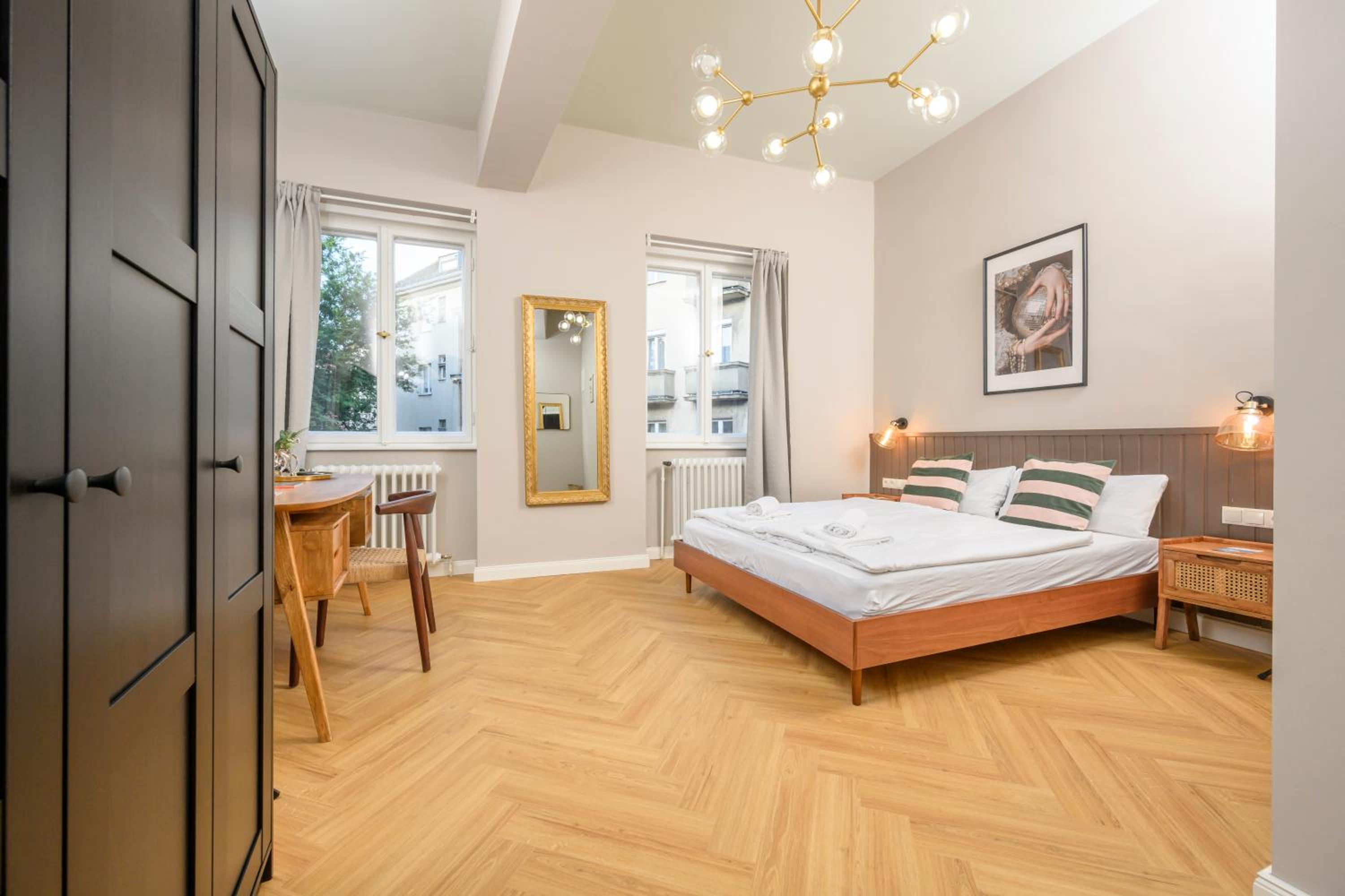 Palais Palffy Suits
