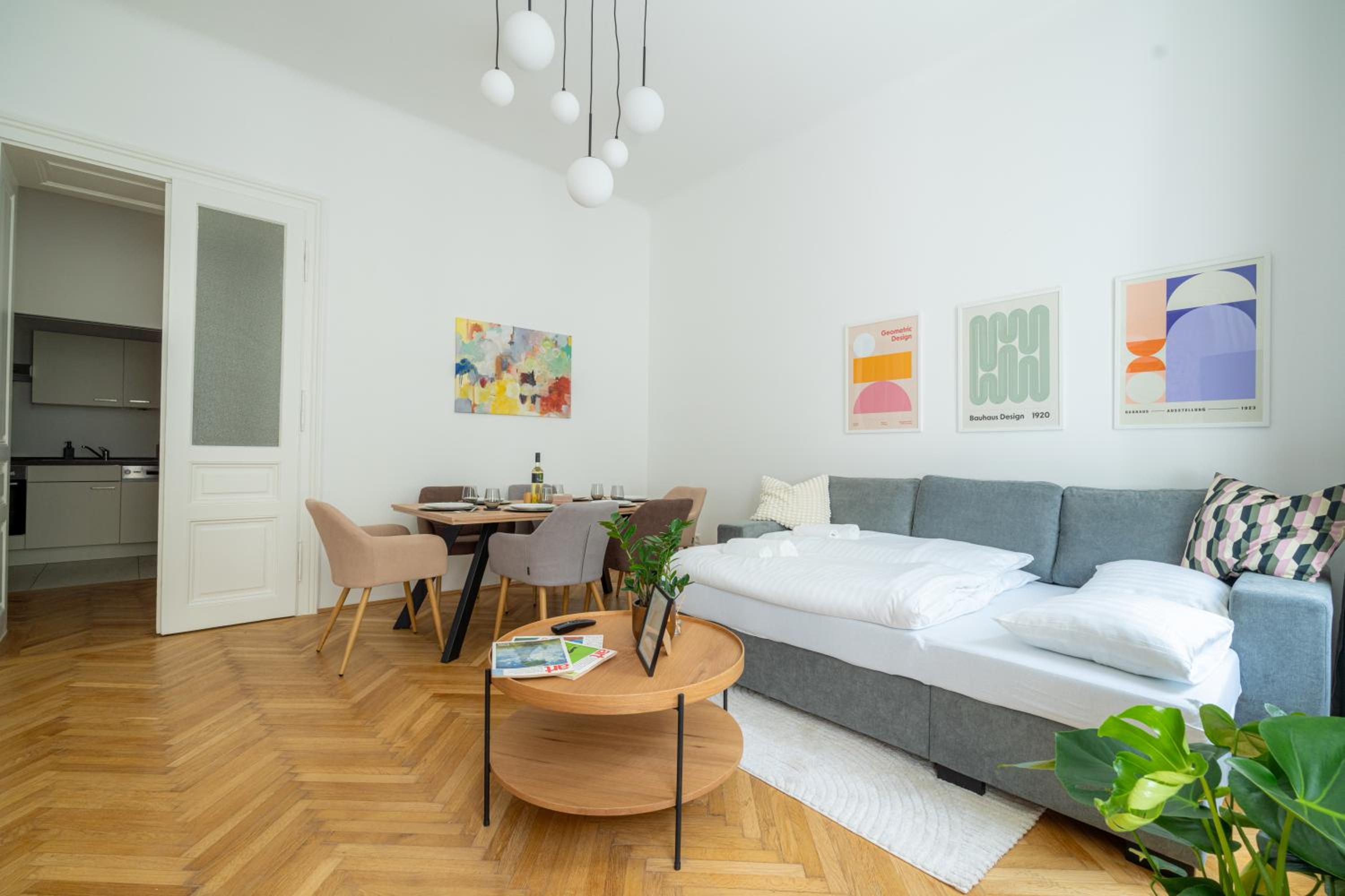 Franz-Josef City Apartment is Calling - by 4ty3 Apartments