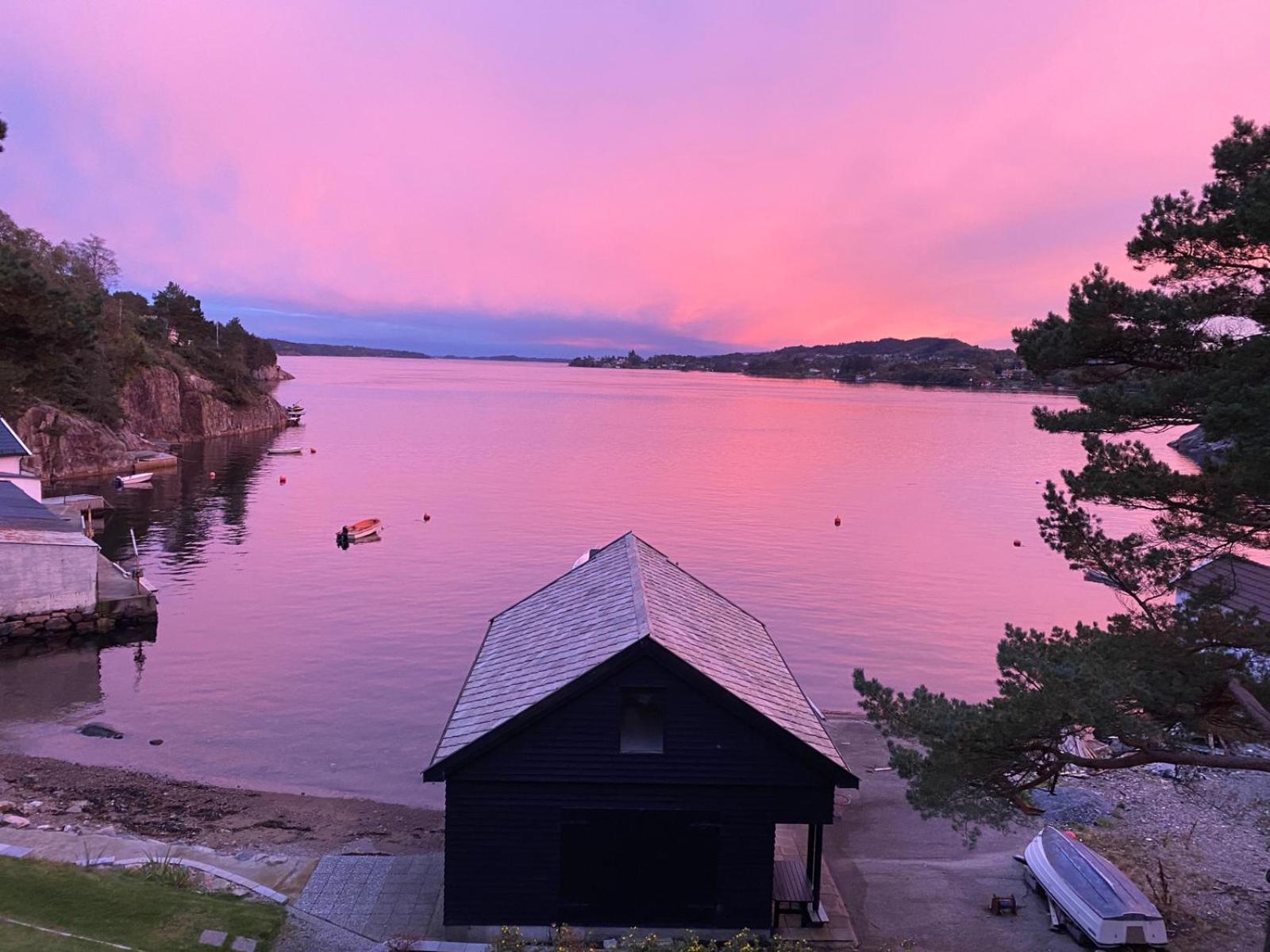 Nydelig villa ved sjøen med oppvarmet basseng view 2