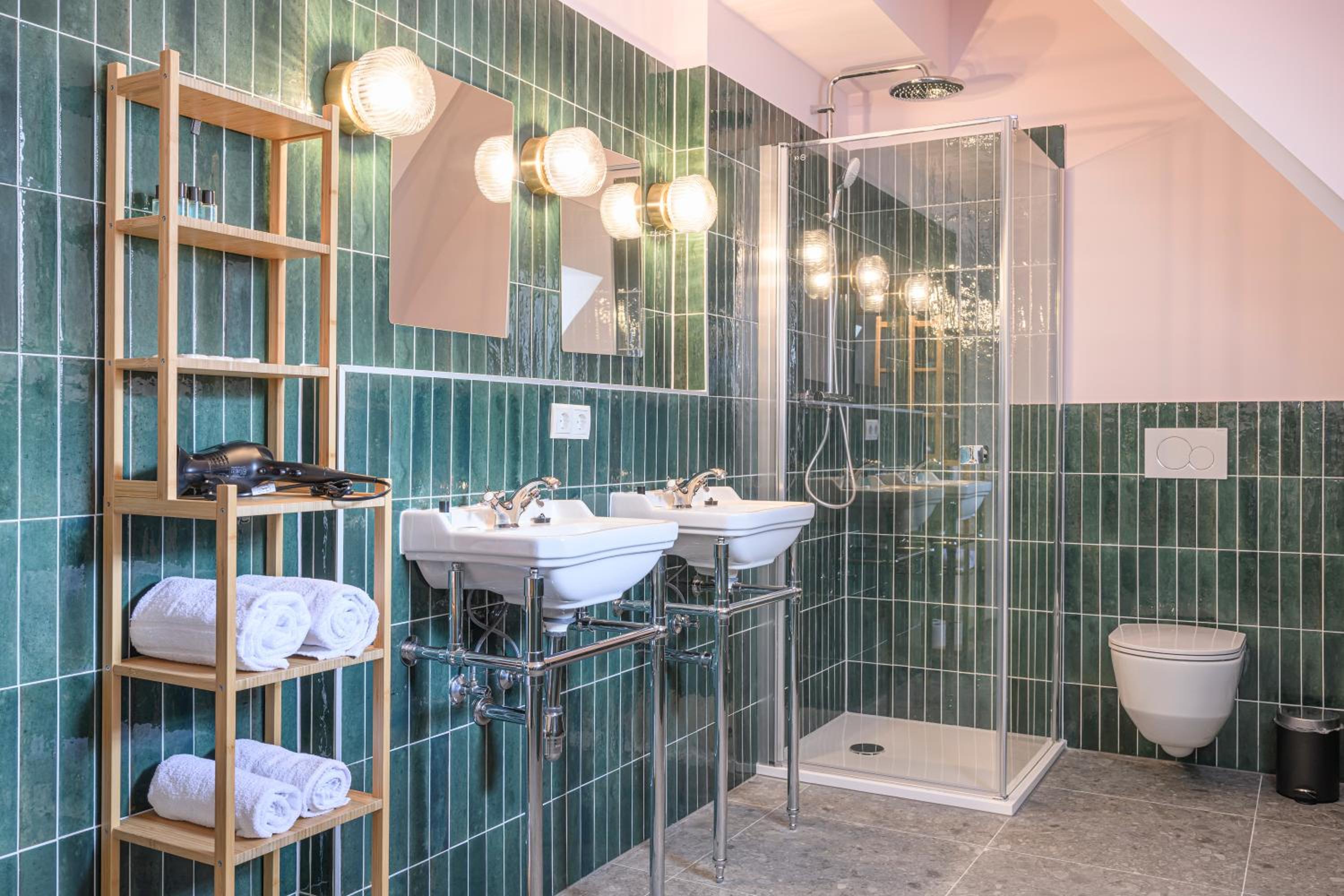 Palais Palffy Suits