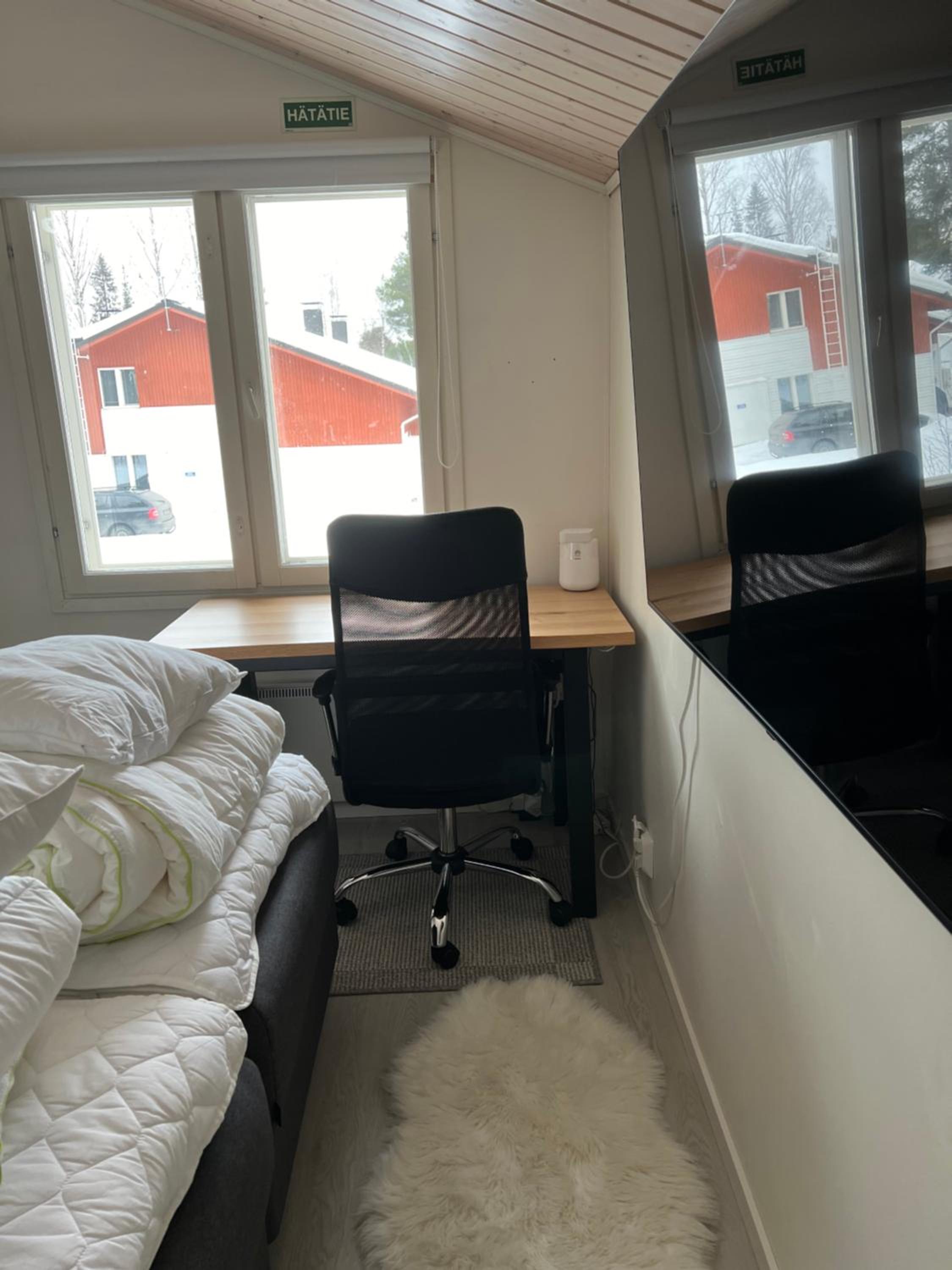Kulta Villa, keskellä Vuokattia sisältyy Sauna, ilmainen Pysäköinti, Wi-Fi, 65smartTV, oma pieni piha alue, sopii perheille