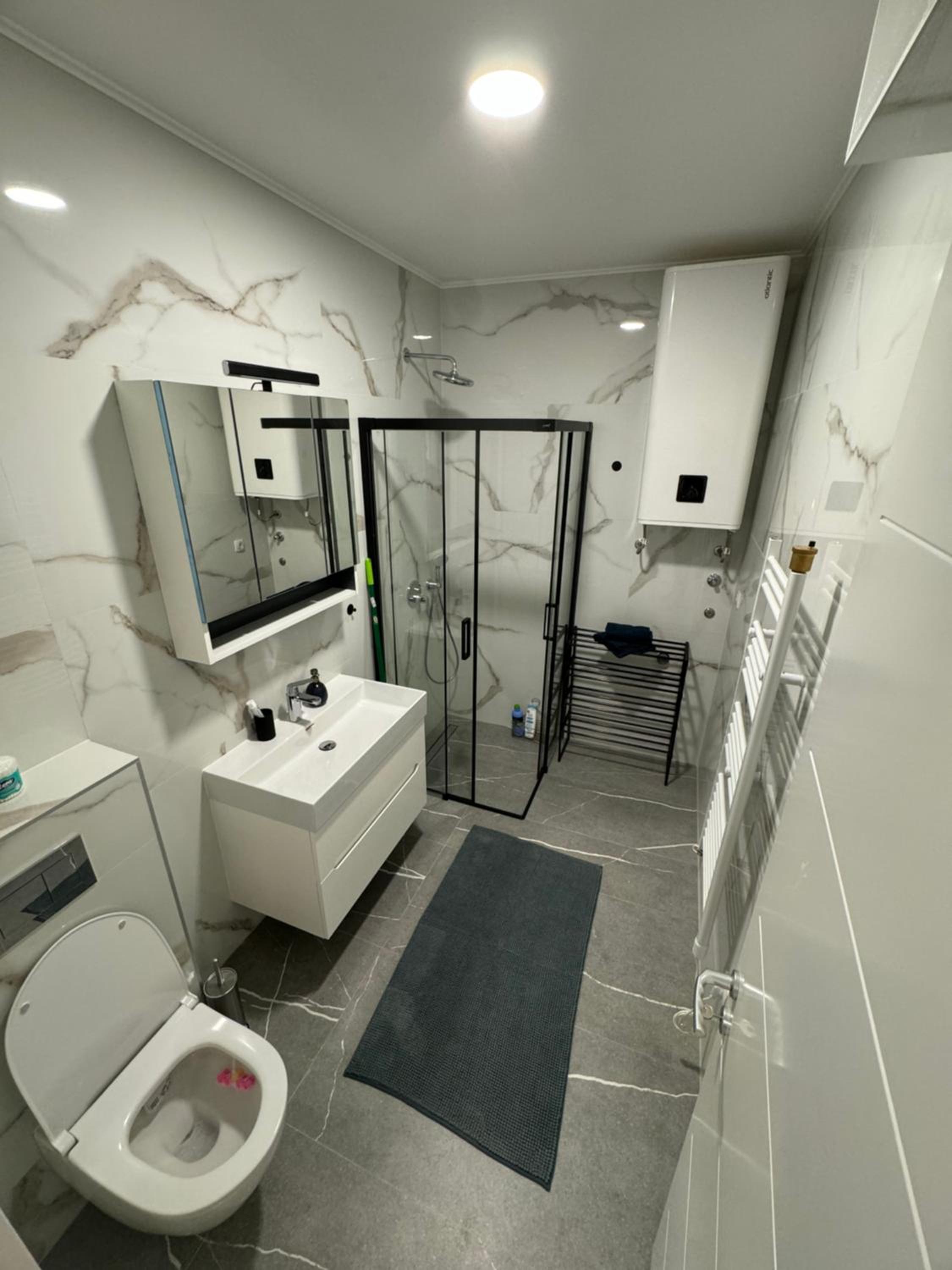 Epicenter Suite