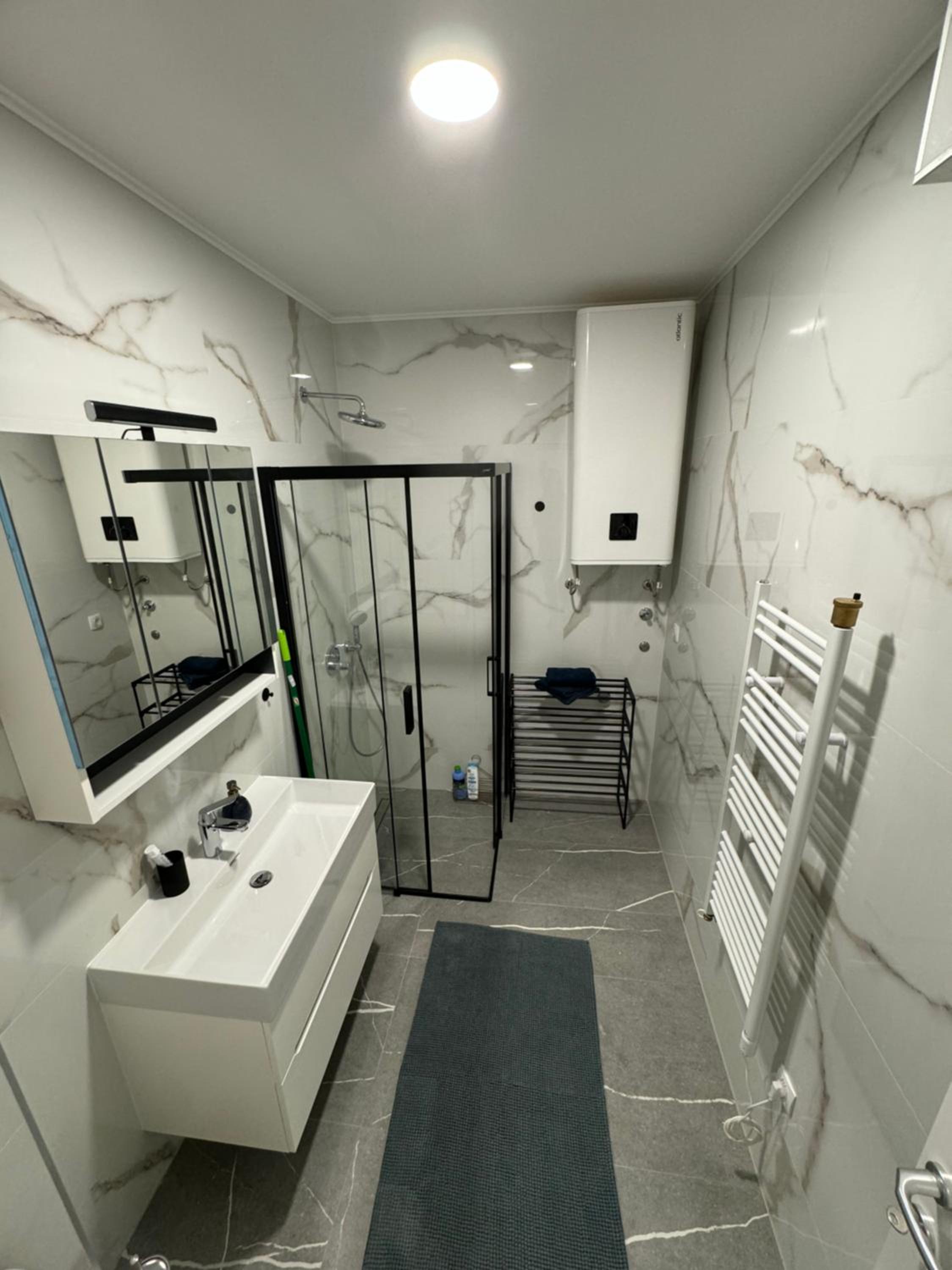 Epicenter Suite