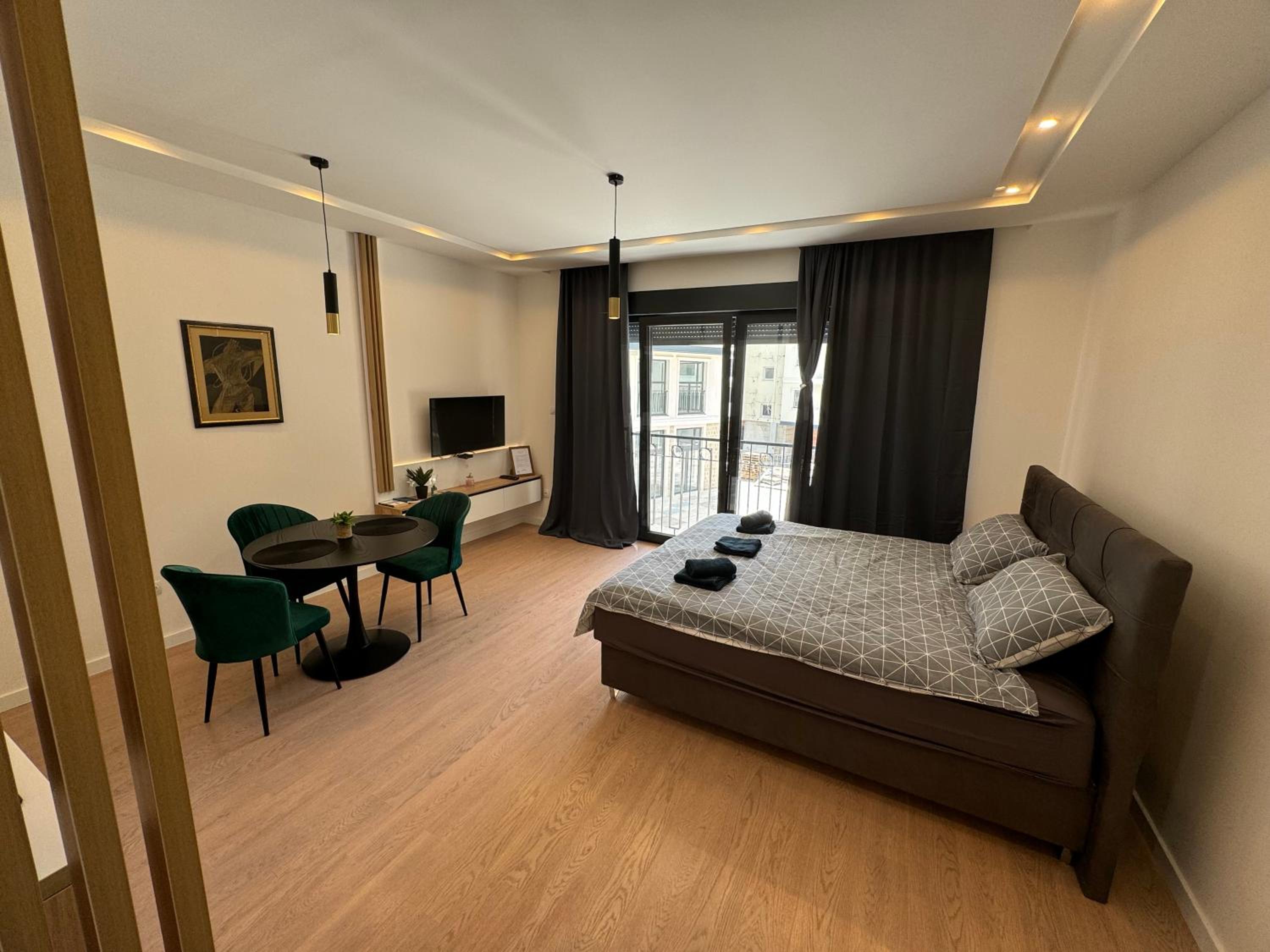 Epicenter Suite