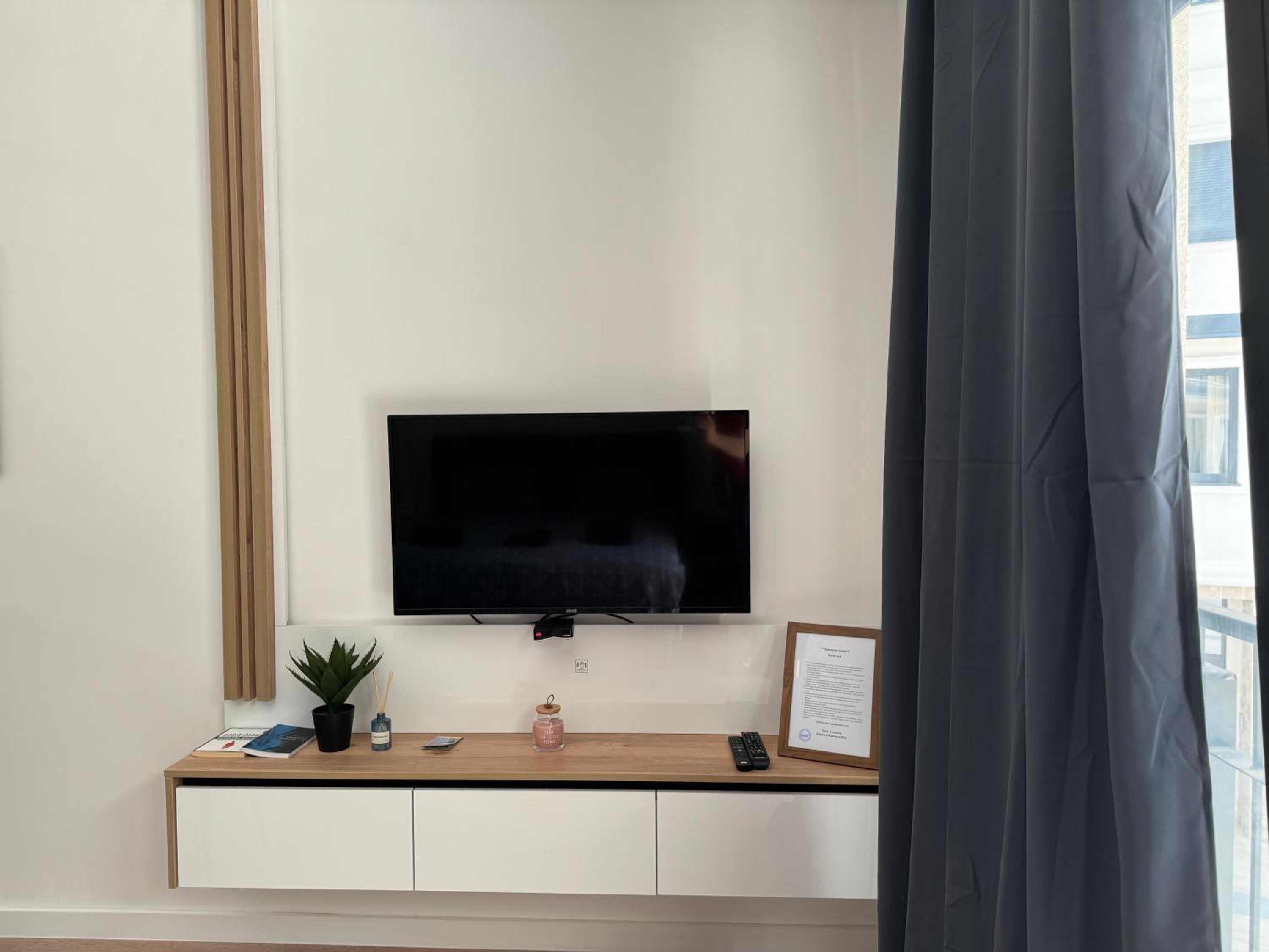 Epicenter Suite