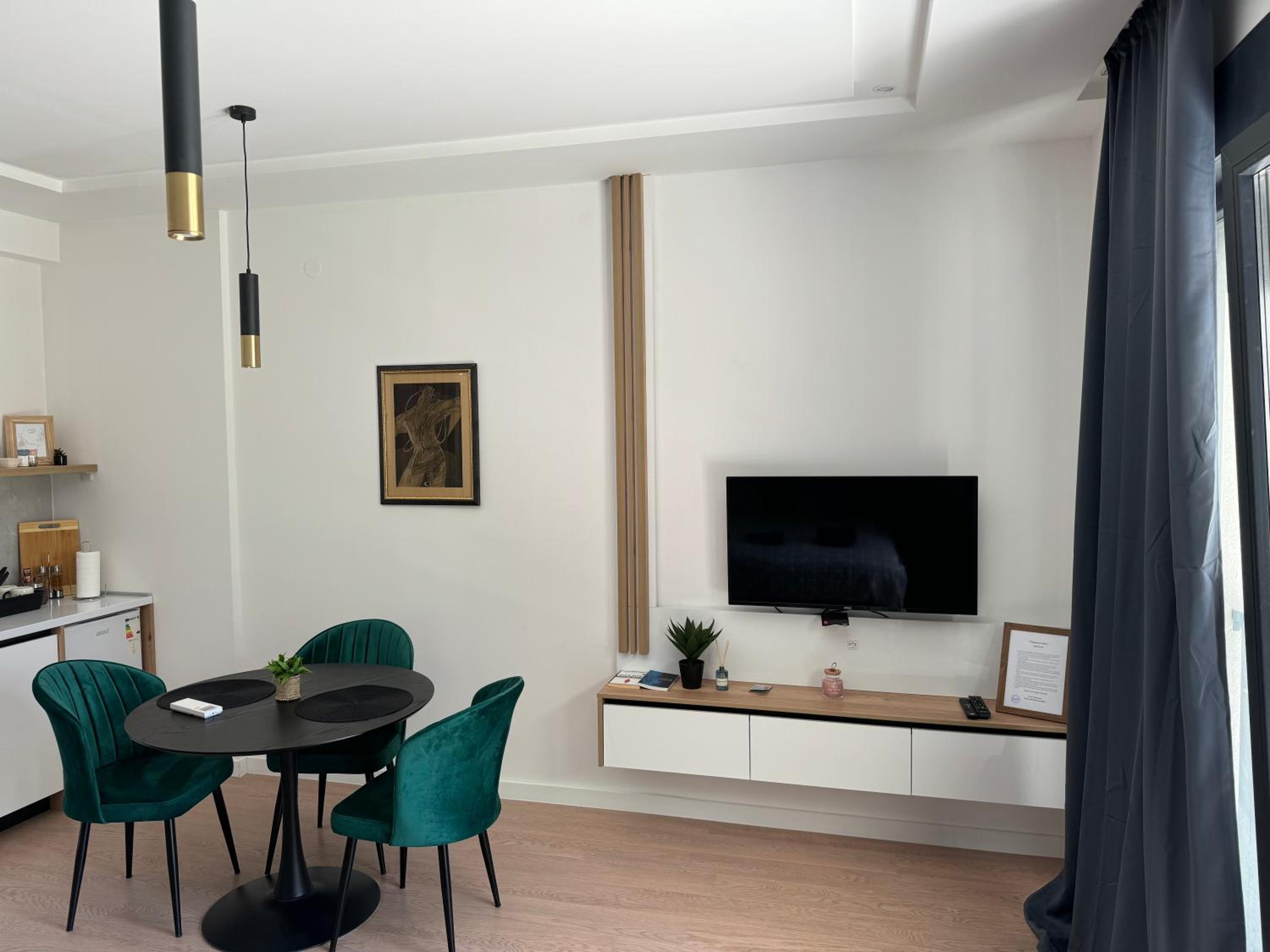 Epicenter Suite