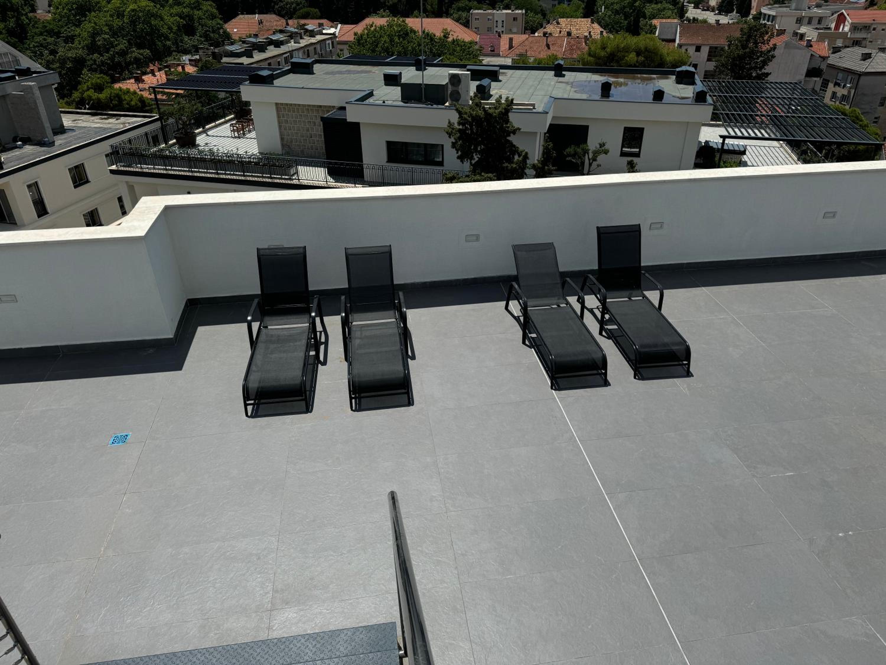 Epicenter Suite