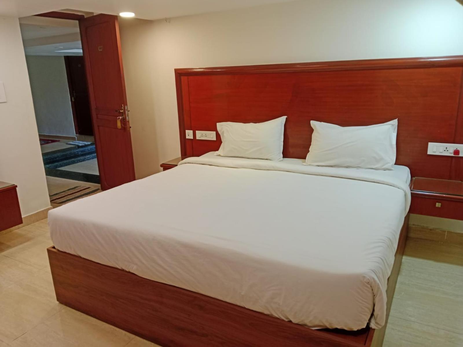Azhagappa Residency