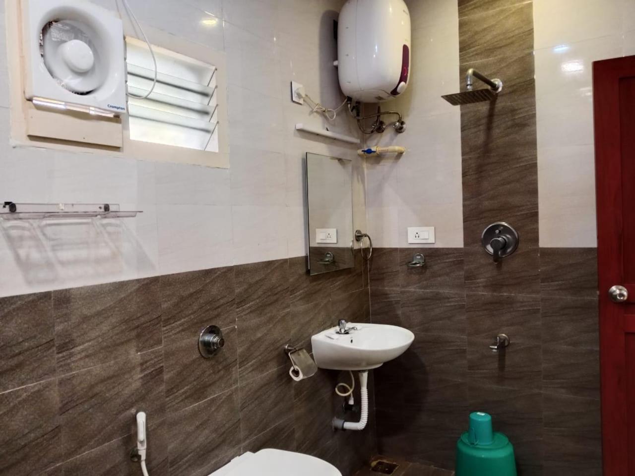 Azhagappa Residency