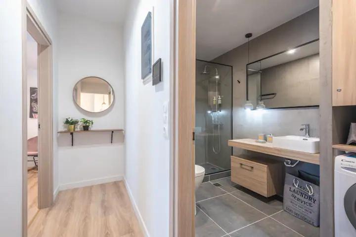 Elegant Apartment