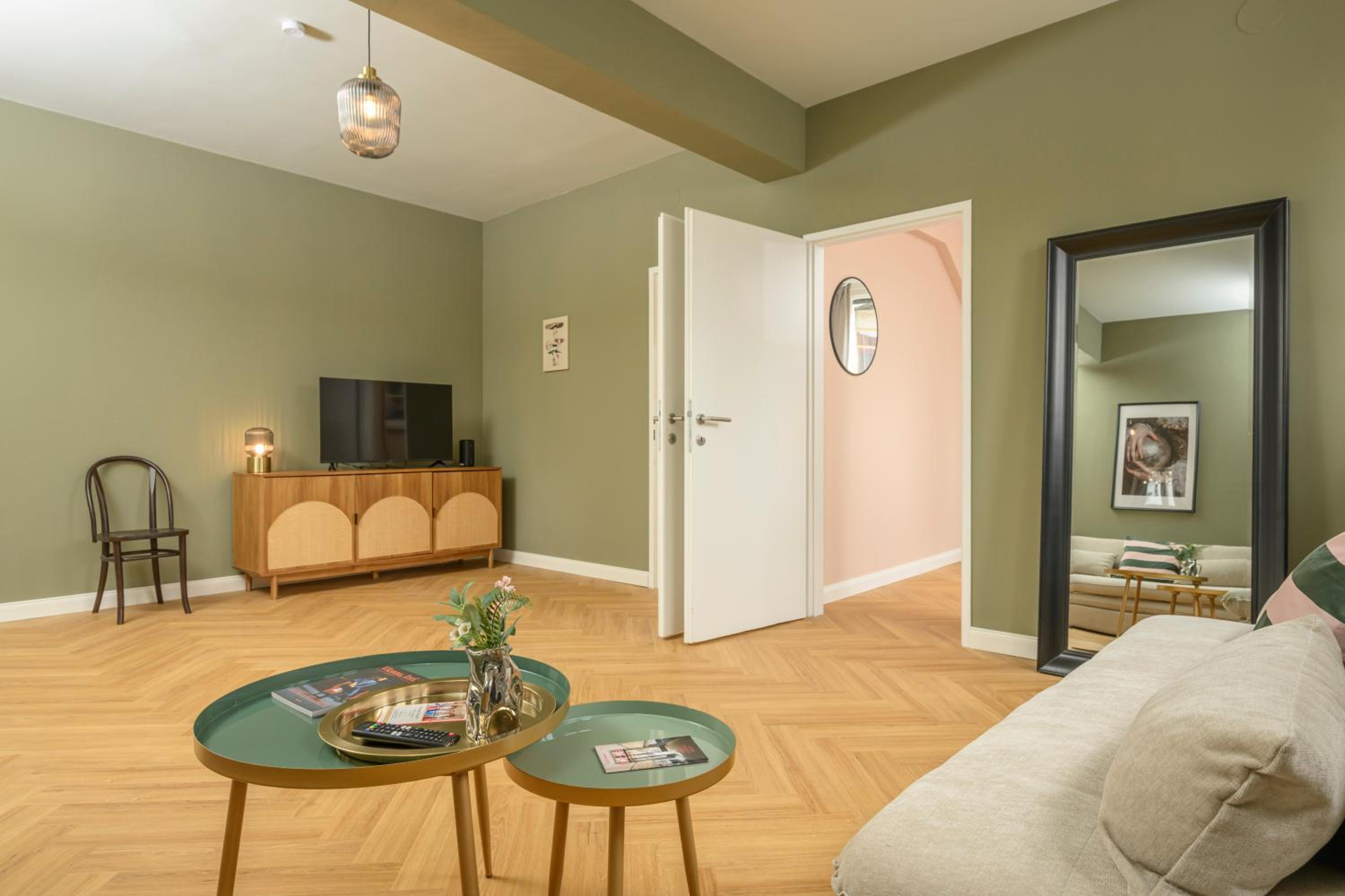 Palais Palffy Suits