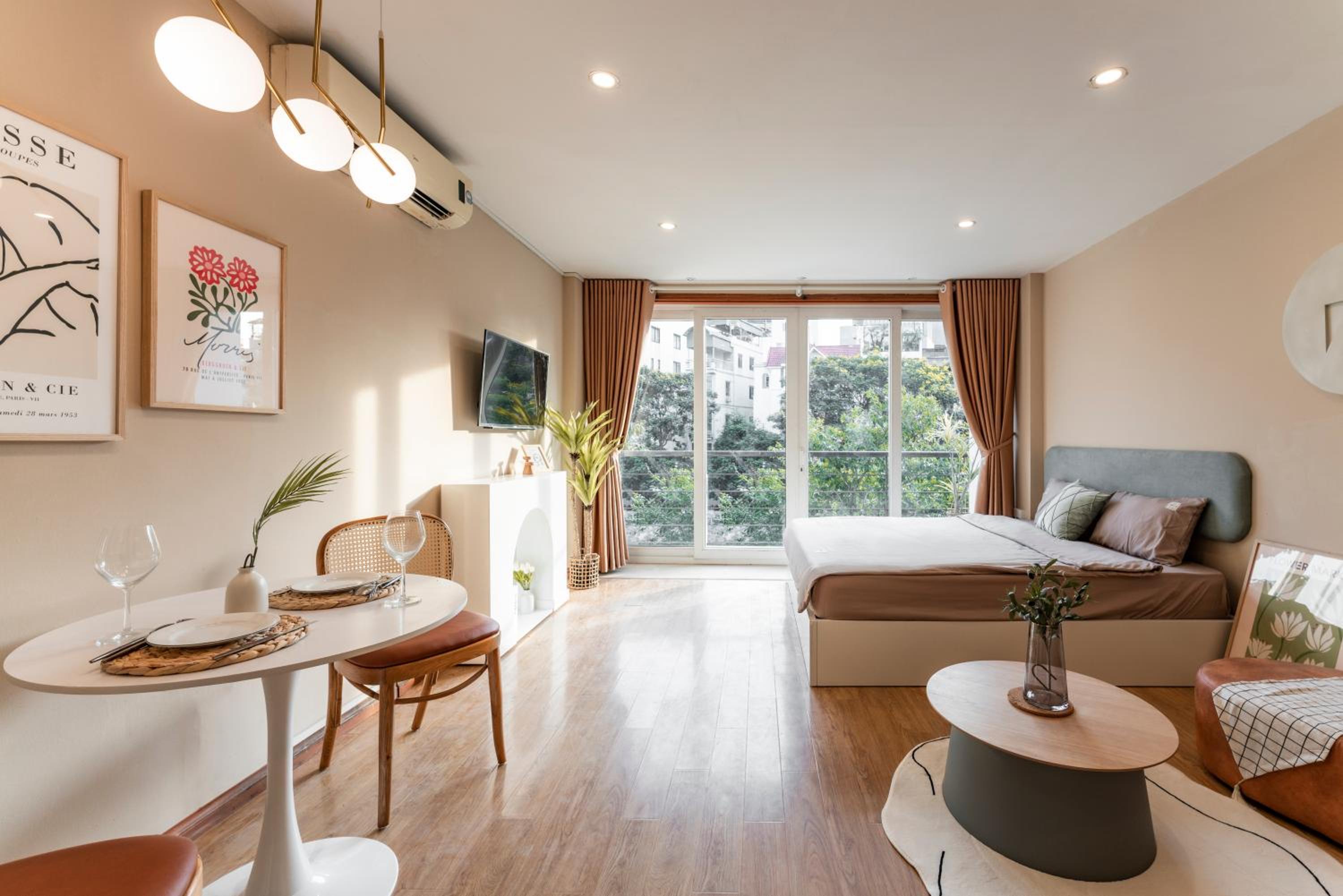 Inam Home Lakeview Apartments
