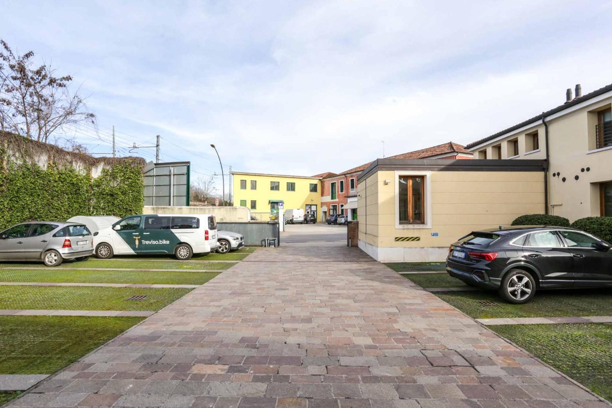 Casa Fiera few steps from the centre with car-park