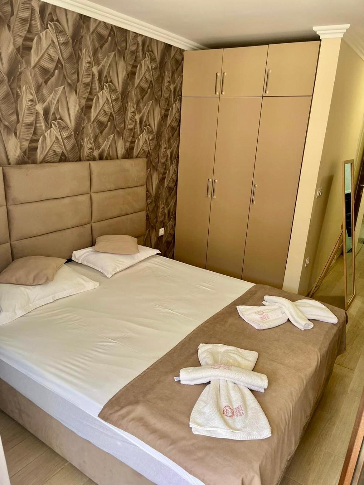 Valencia Gardens Luxurious Studio