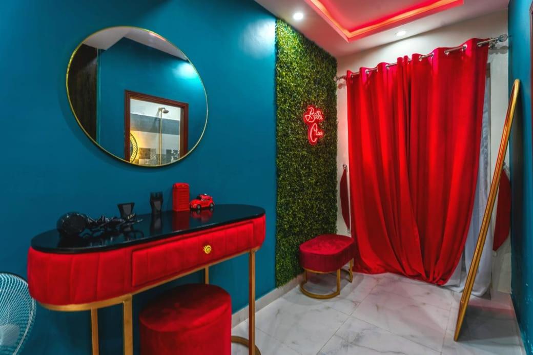 The Money Heist Apartment by Phoenix view 5