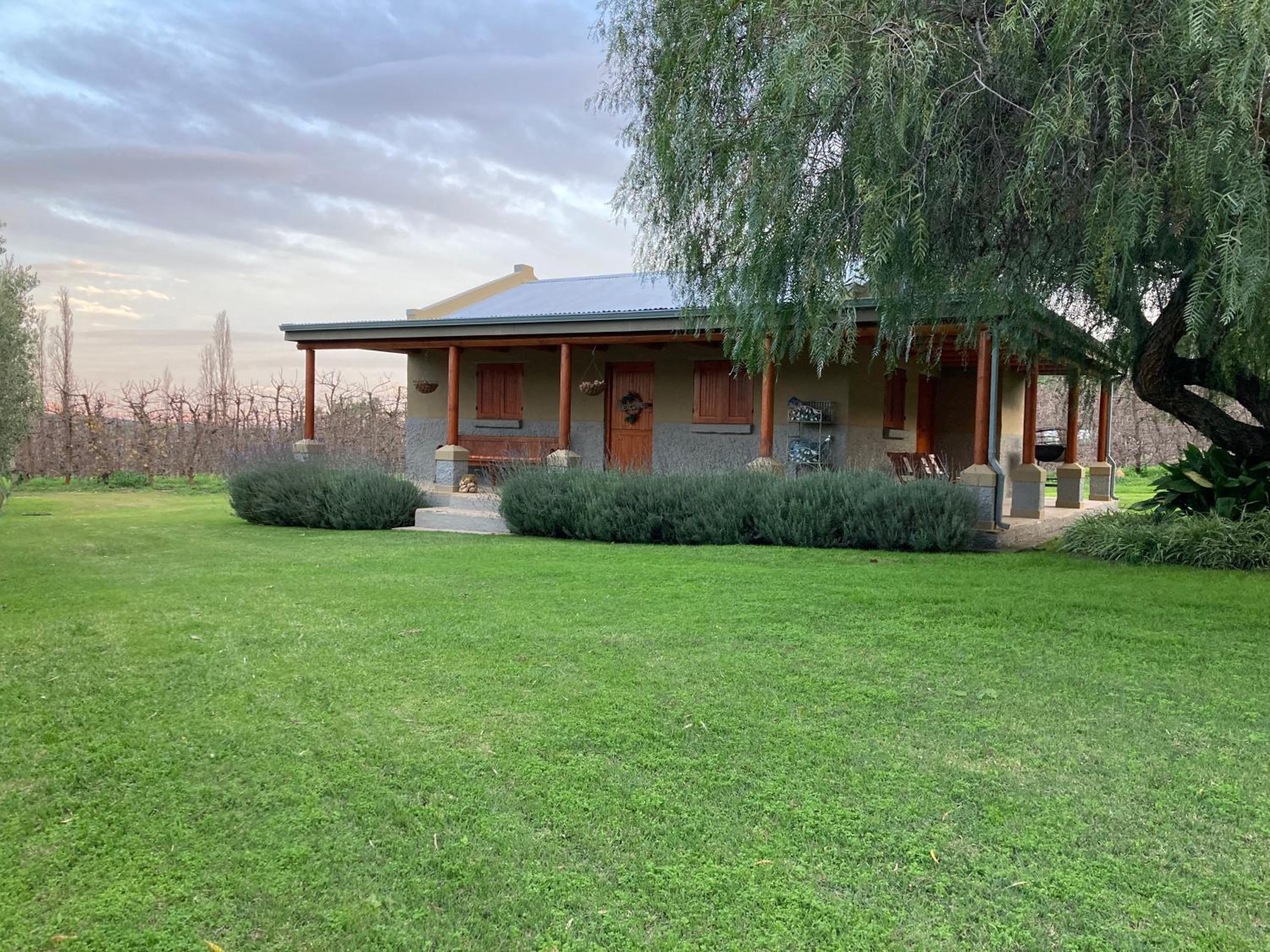 Vogelsang Farm Cottage view 3