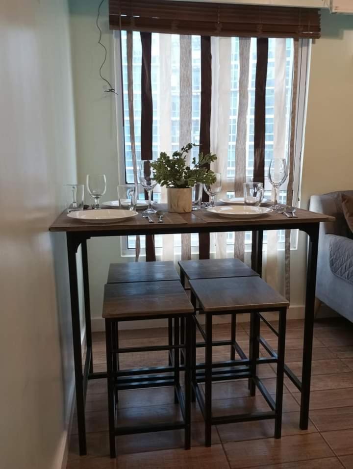 Fort Victoria affordable Loftstyle 2BR view 3