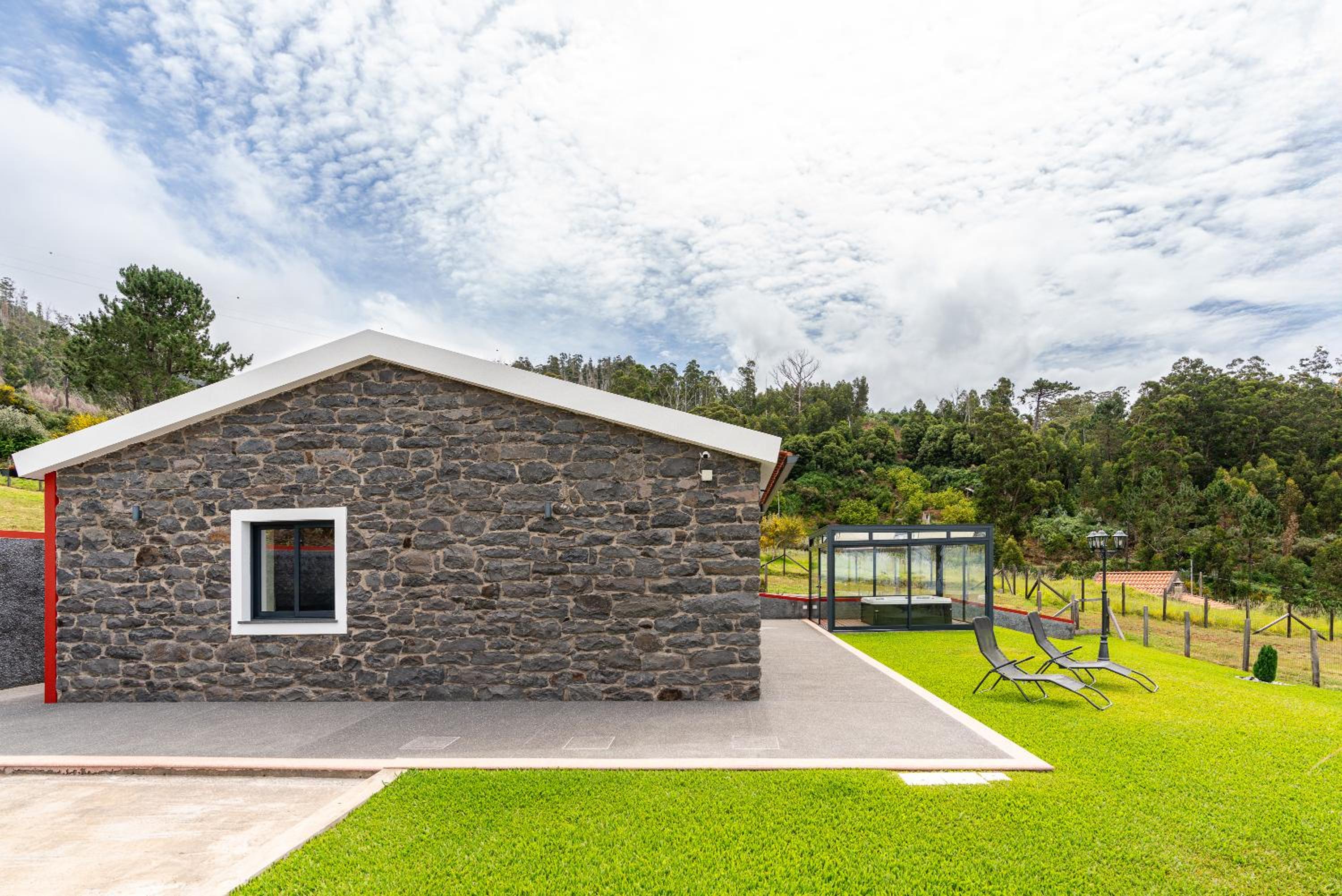 Florenças House - Private Jacuzzi & Garden