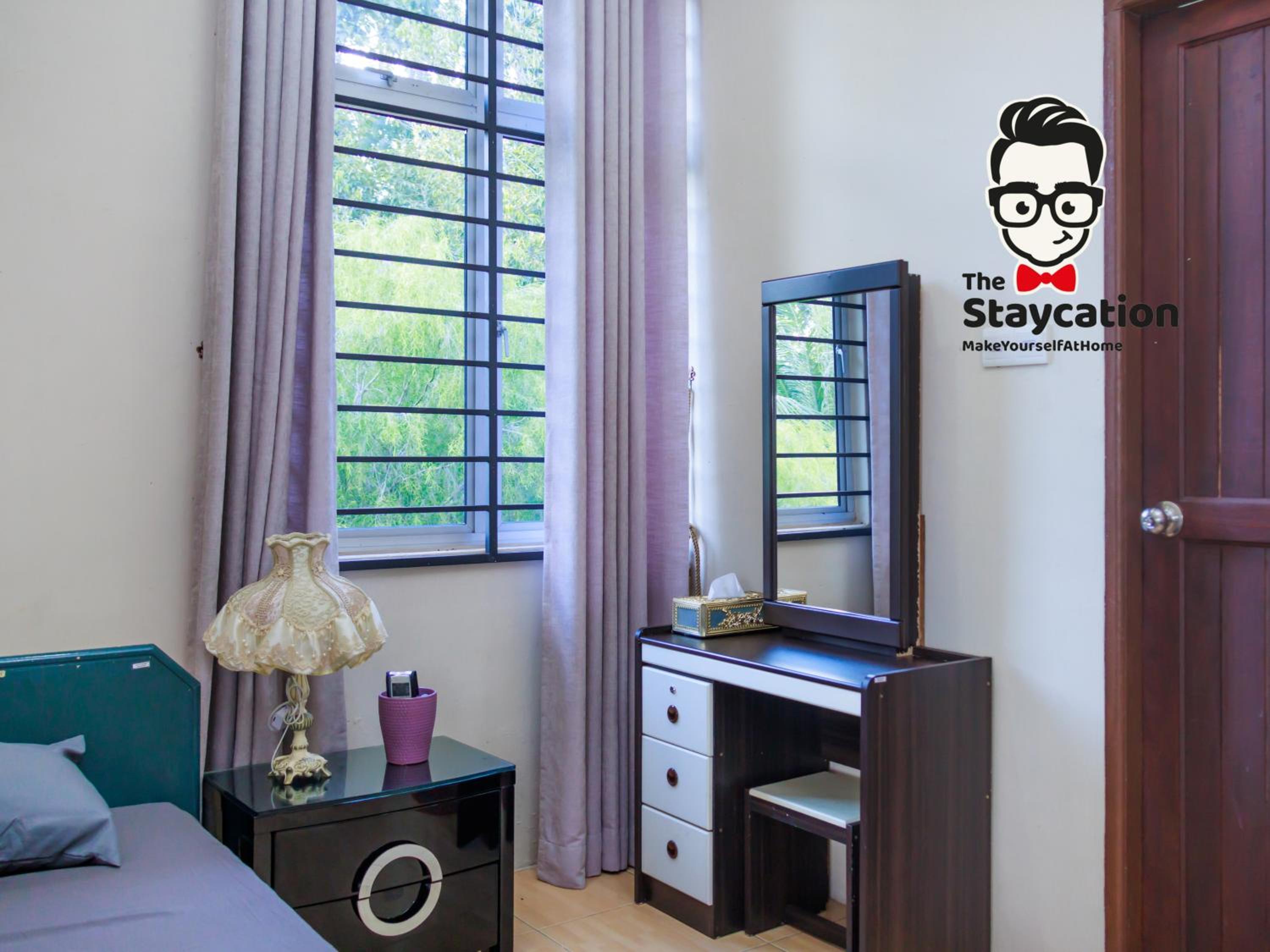 Staycation Homestay 50 Peaceful Villa Damai photo 2