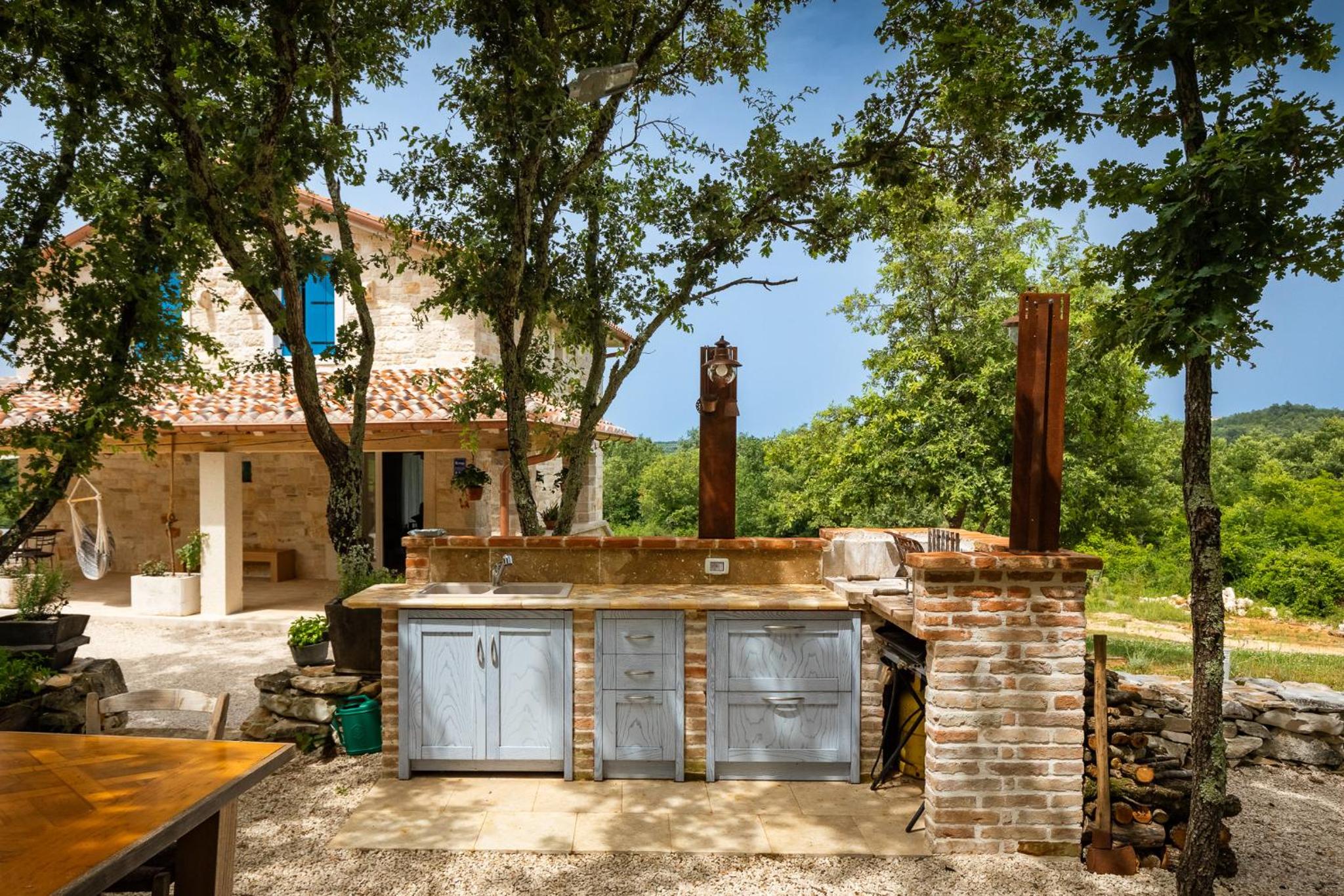 Rustic villa Krug with panorama view in Buje