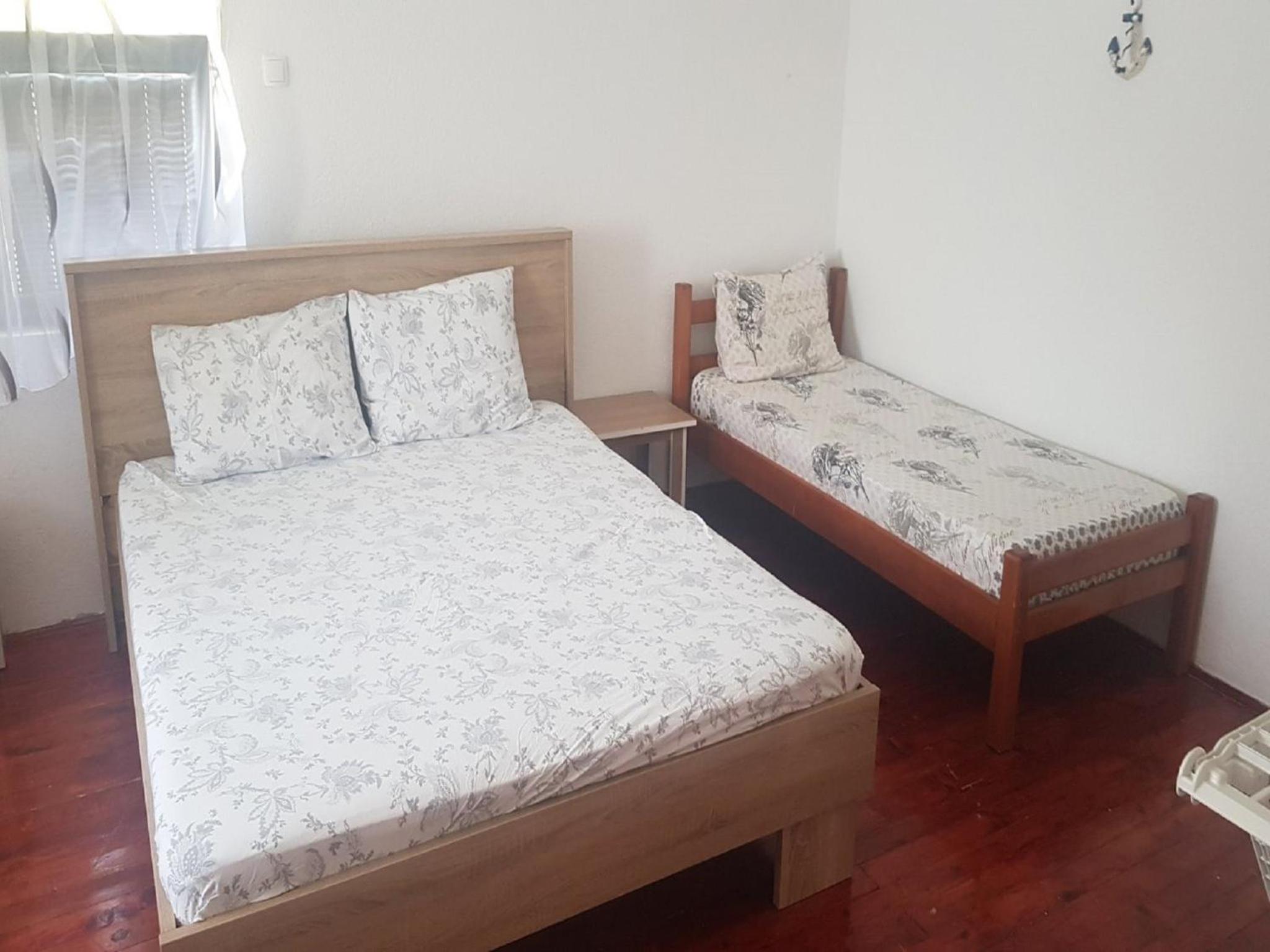 Beachfront Apartment Daris photo 2