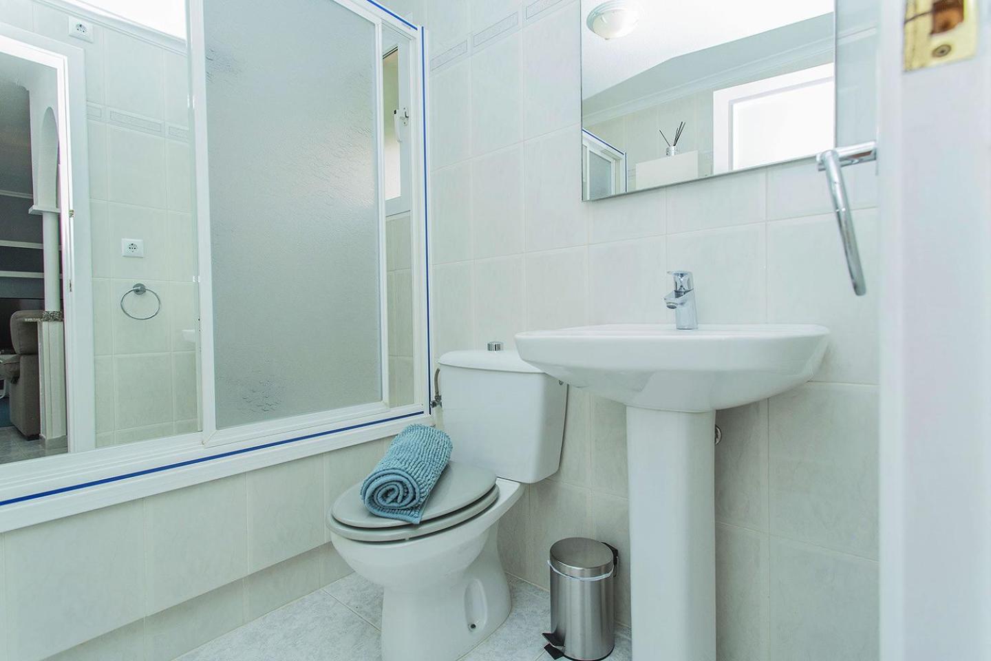 Photo 33