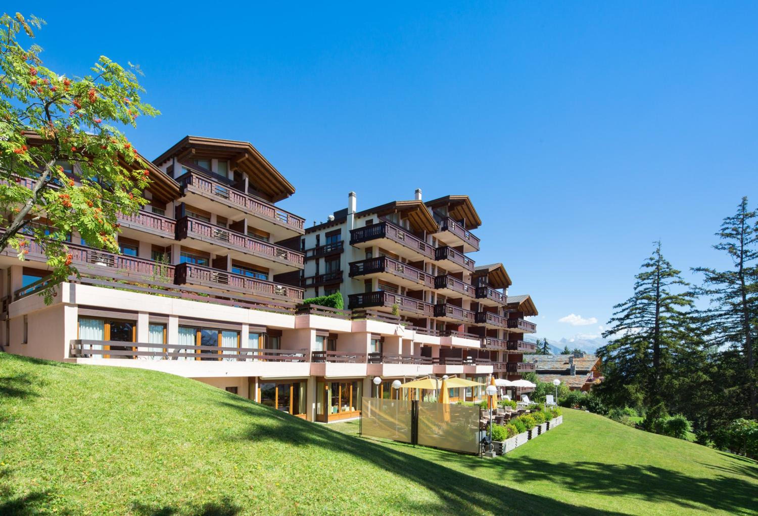Hotel Helvetia Intergolf - Image 1
