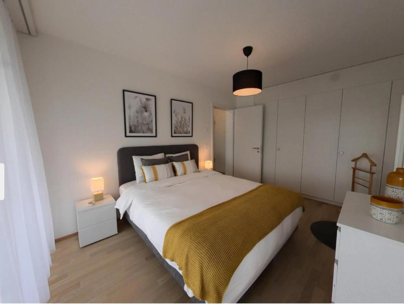 Modern 1 Bedroom Apartment with Balcony & Parking CFAlcea