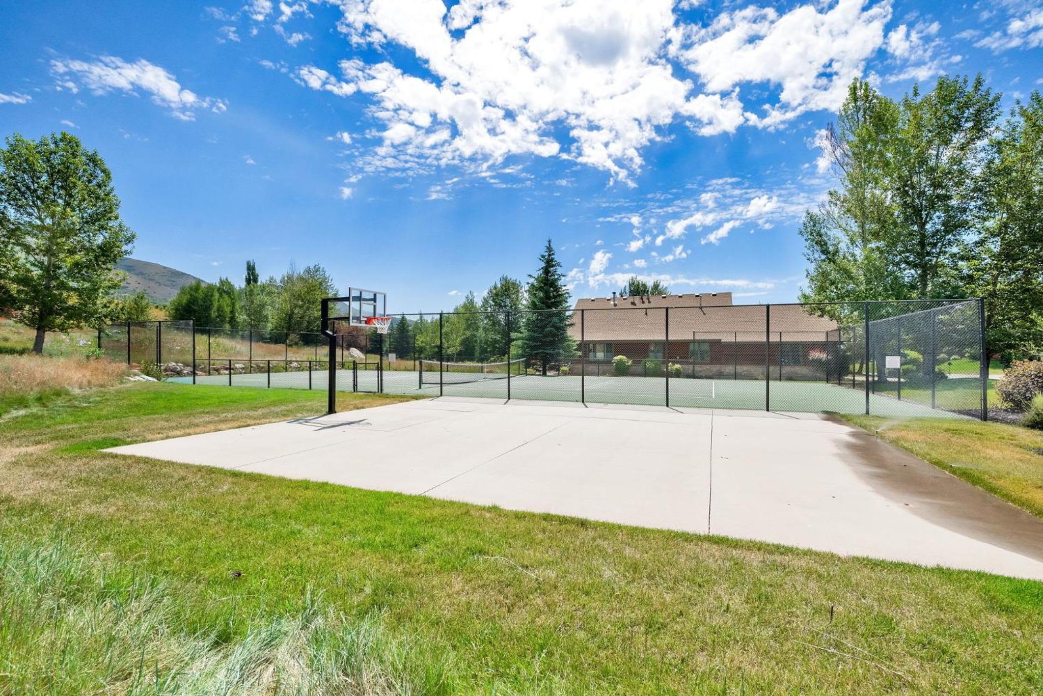 3 Bedroom Home Trappers Ridge Great View of Ogden Valley view 3
