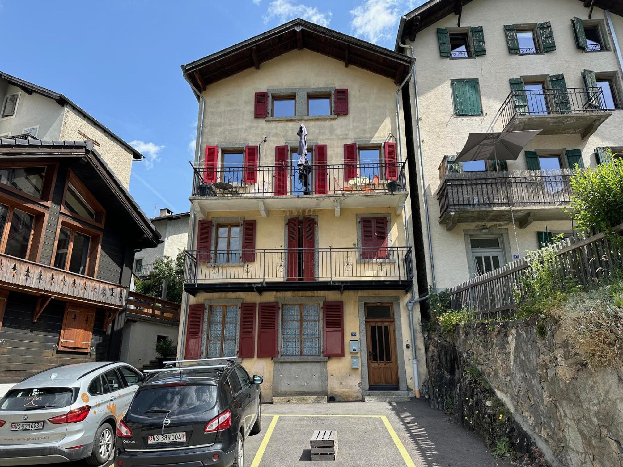 Swiss Alpine Retreat & View near Martigny