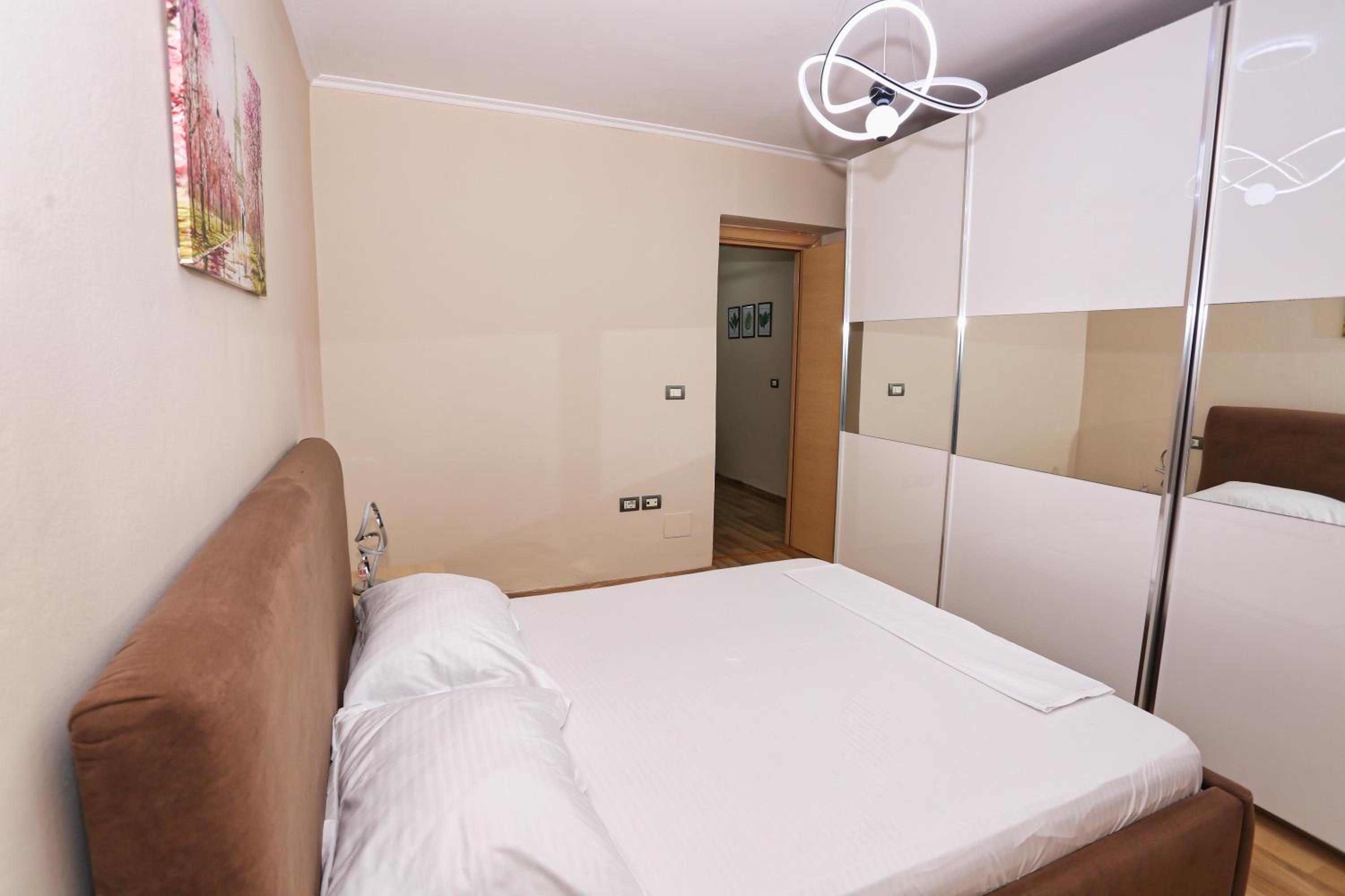 R&B City Center Apartment
