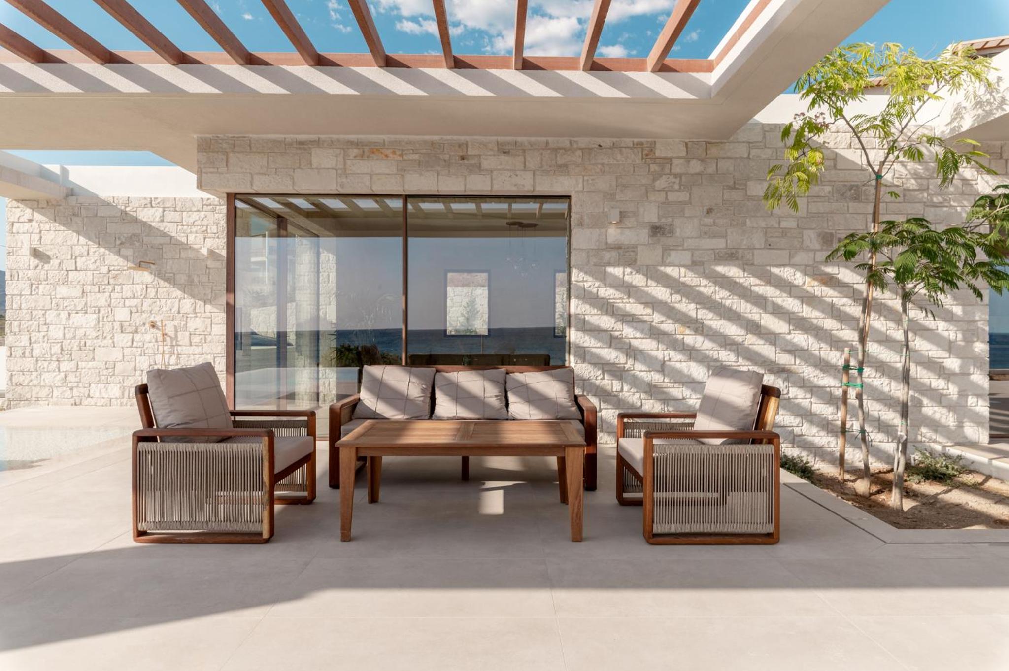 POEMO VILLAS