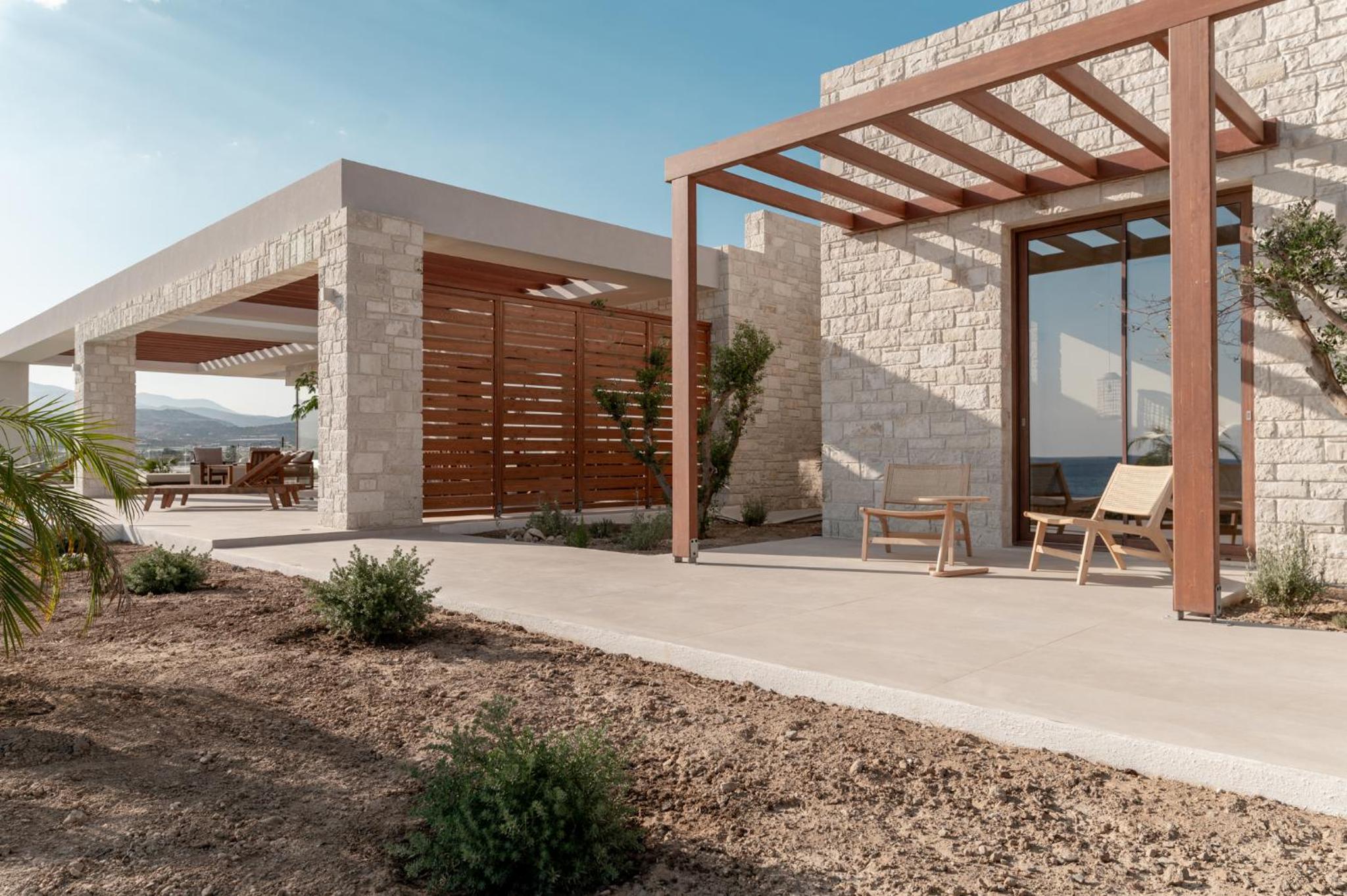 POEMO VILLAS