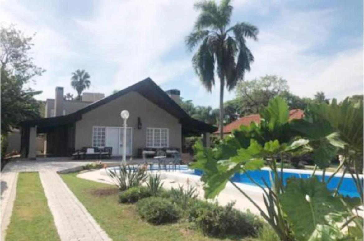 Casona La Calandria con Piscina y Aguas Termales