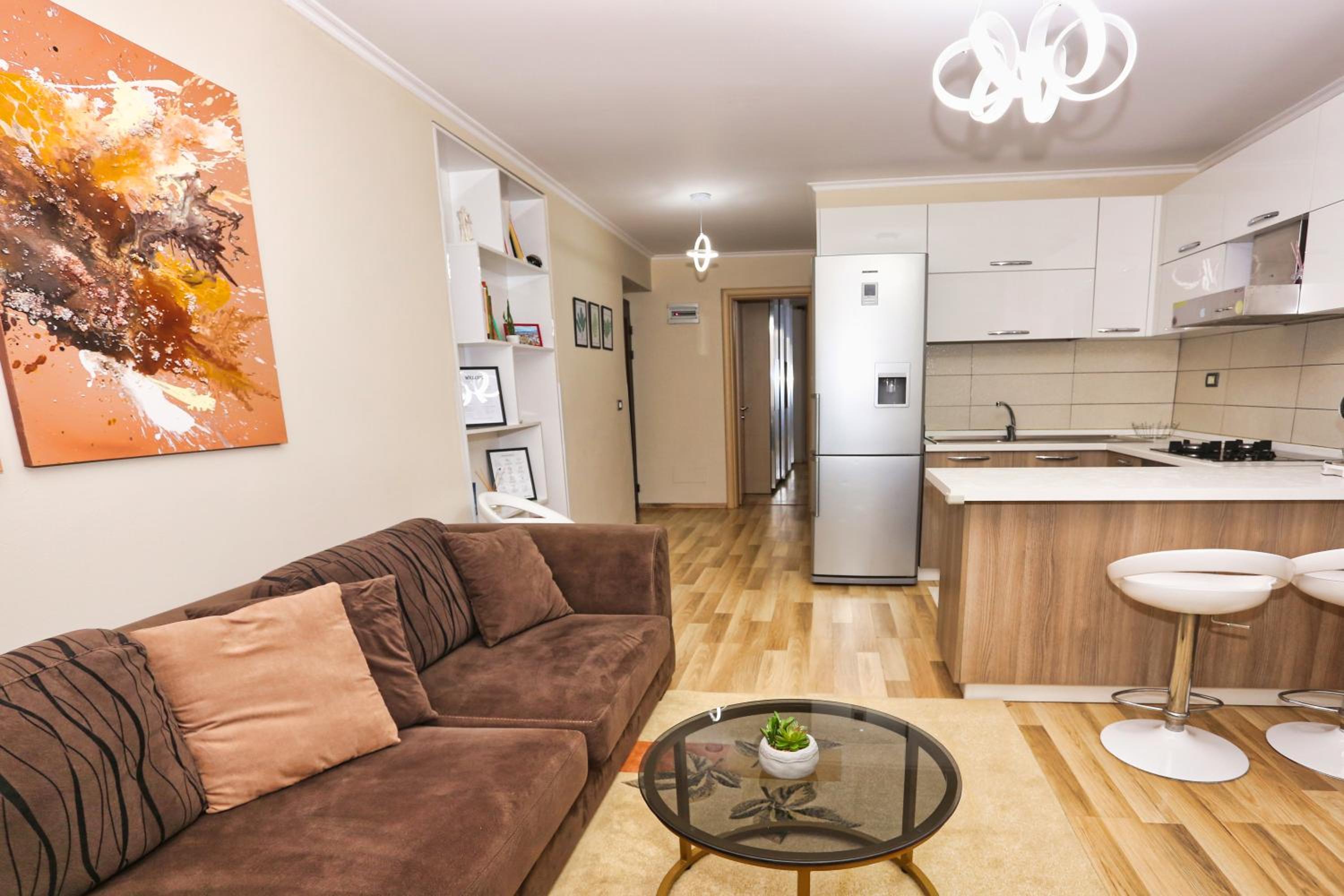R&B City Center Apartment