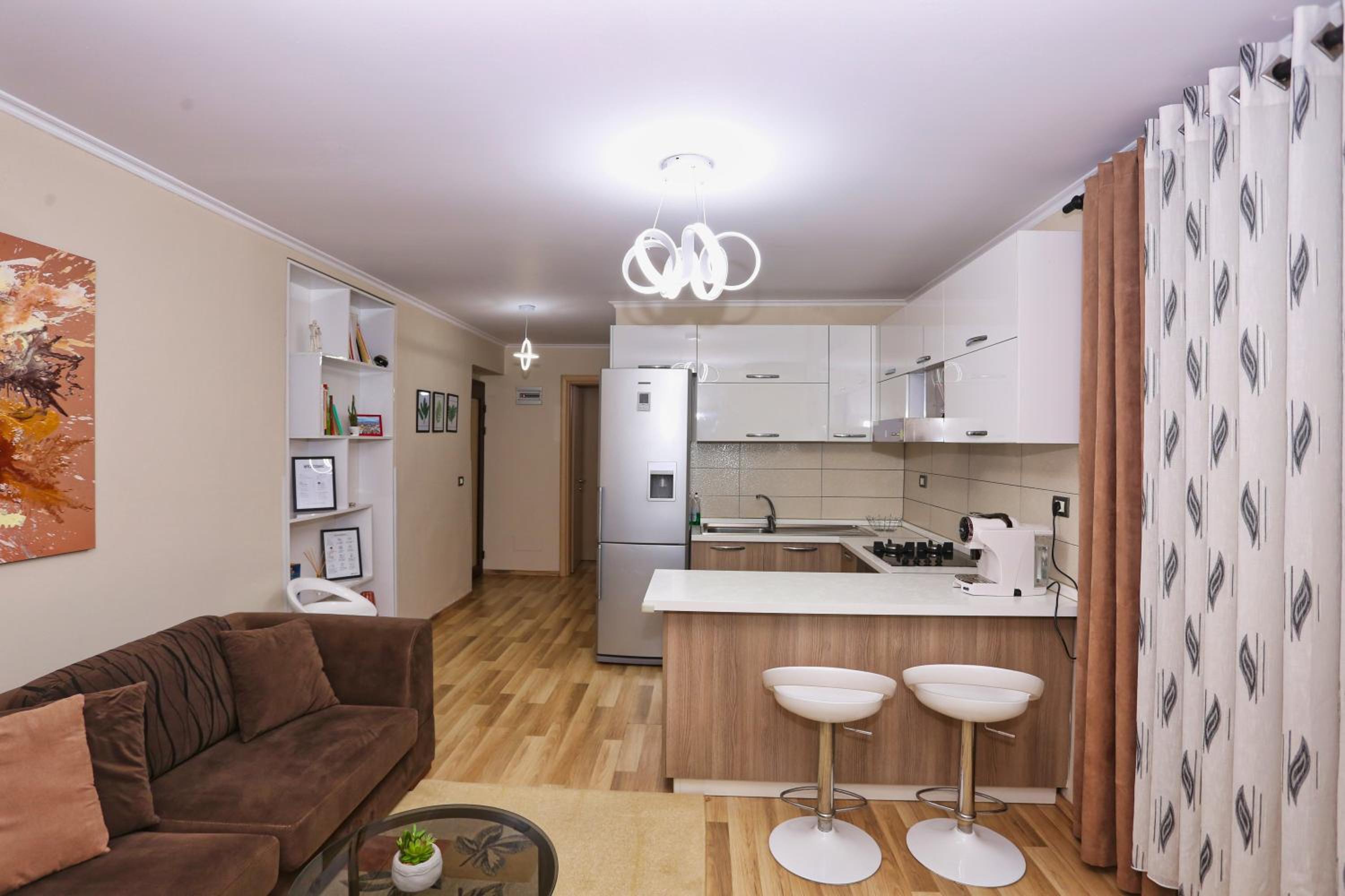 R&B City Center Apartment