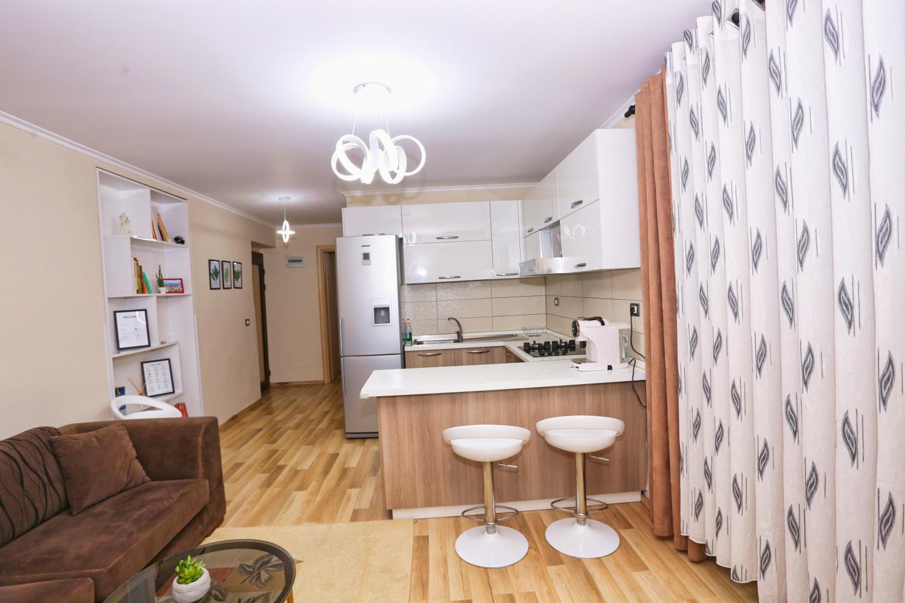R&B City Center Apartment