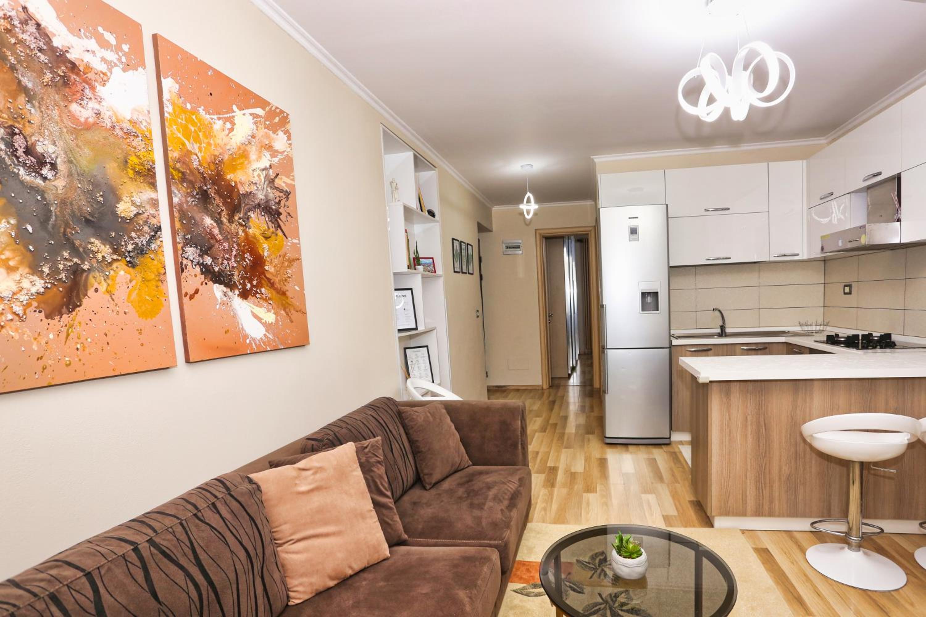 R&B City Center Apartment