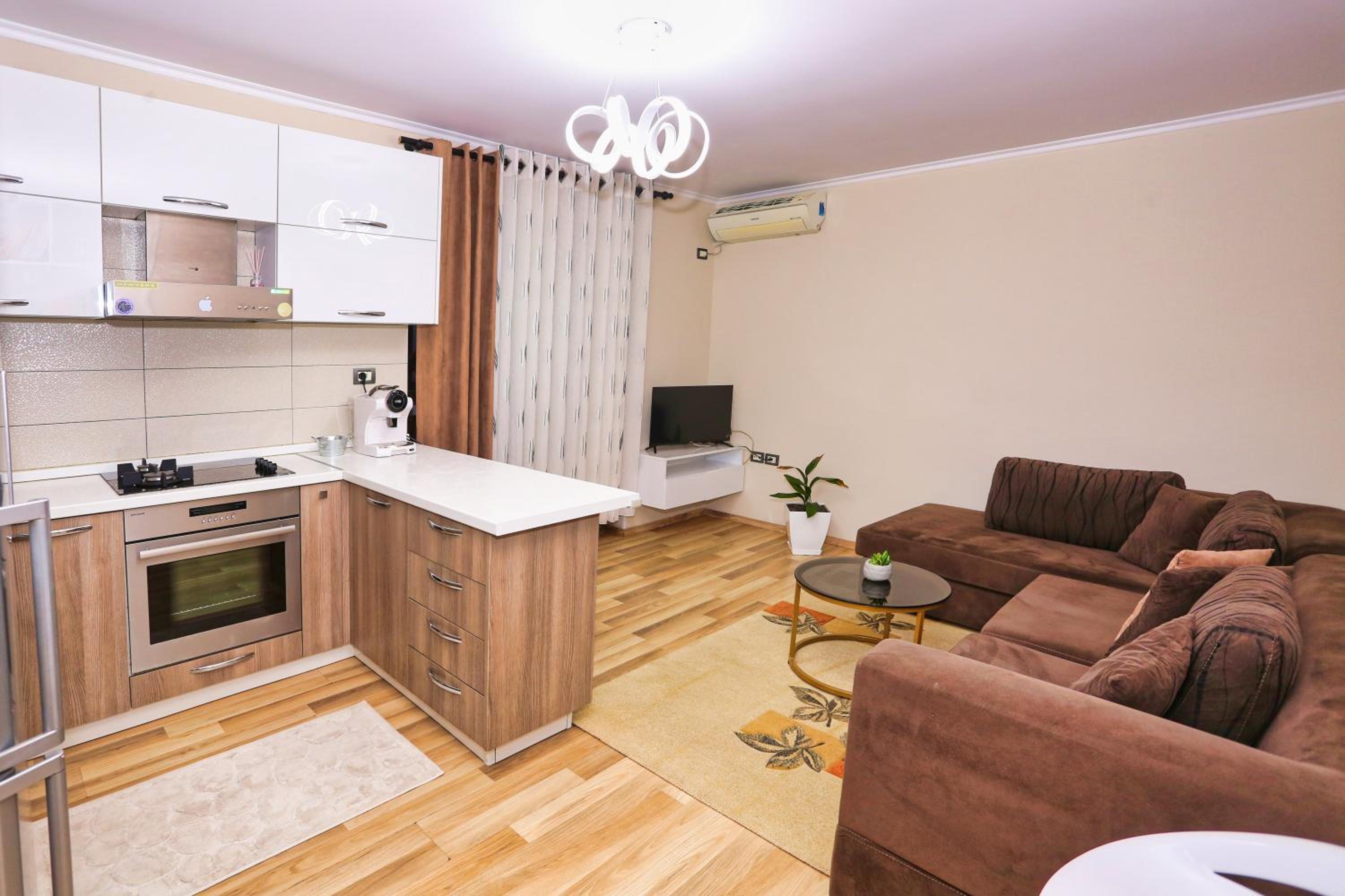 R&B City Center Apartment