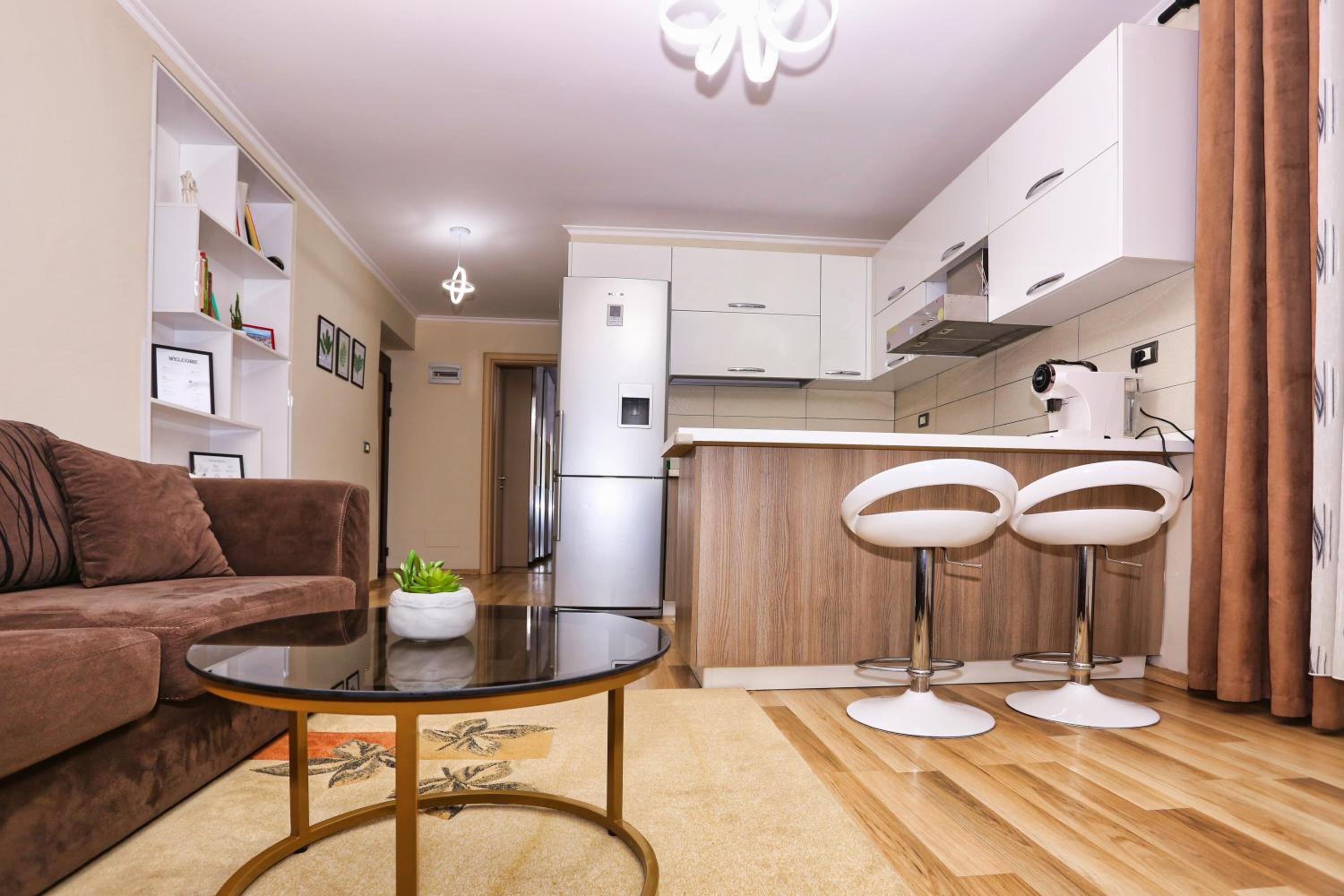 R&B City Center Apartment