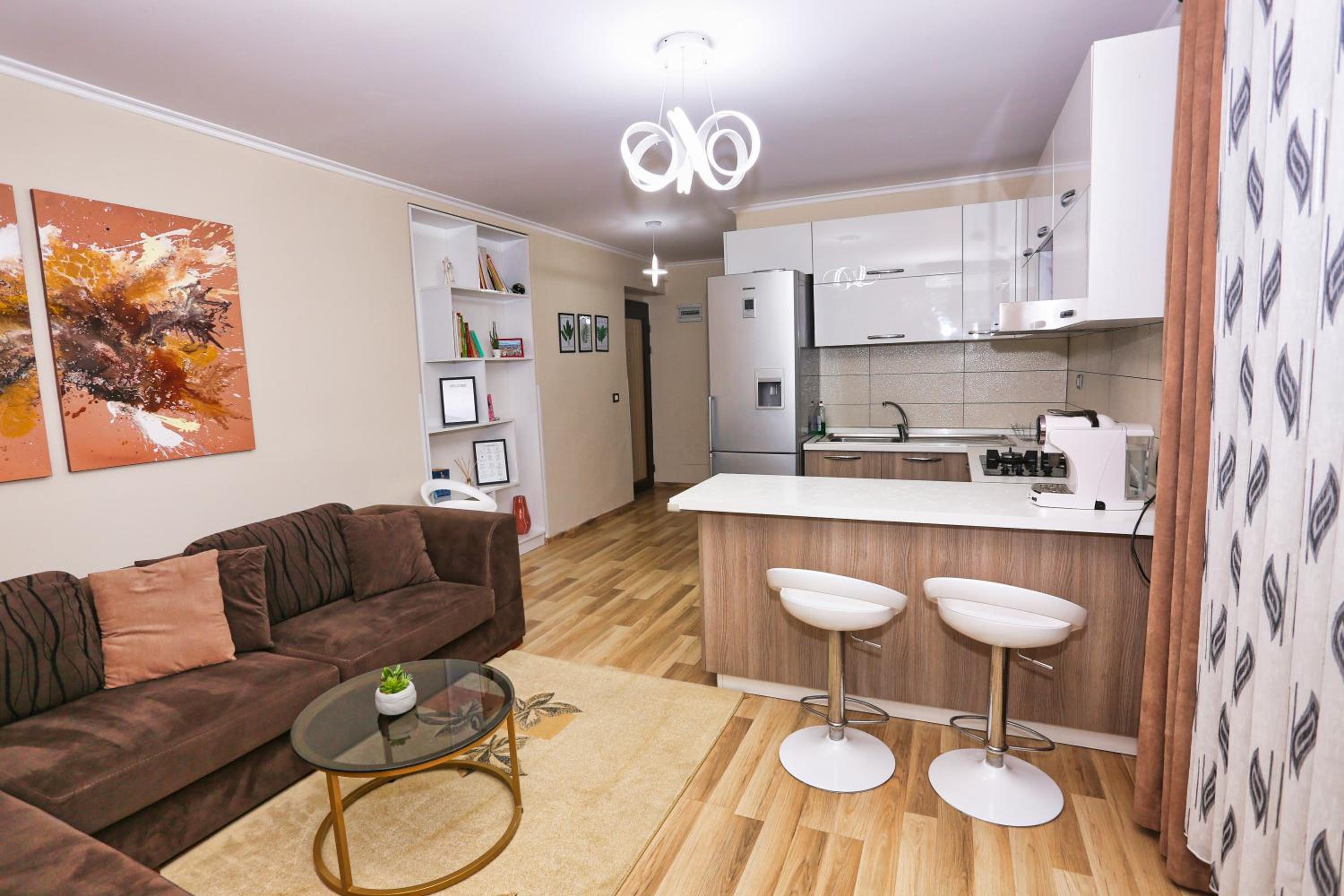 R&B City Center Apartment