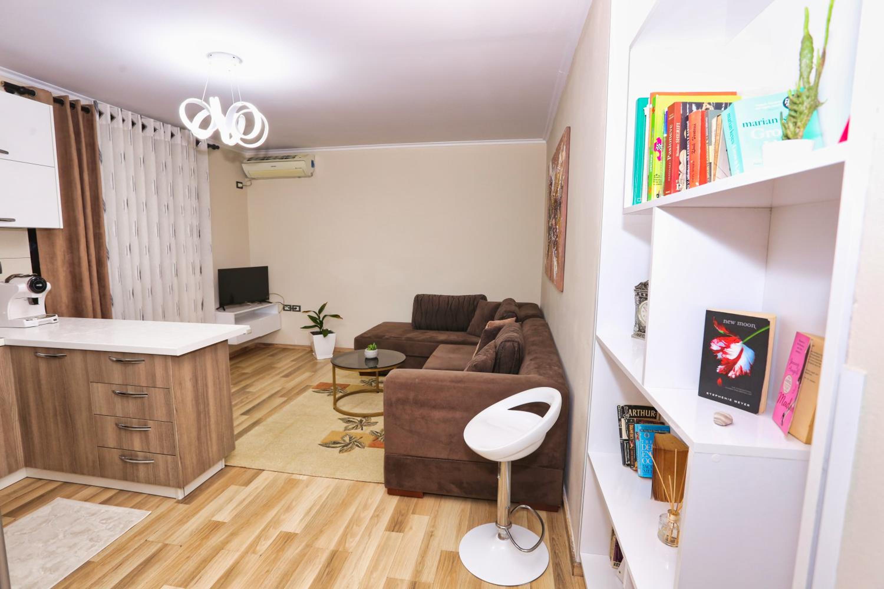 R&B City Center Apartment