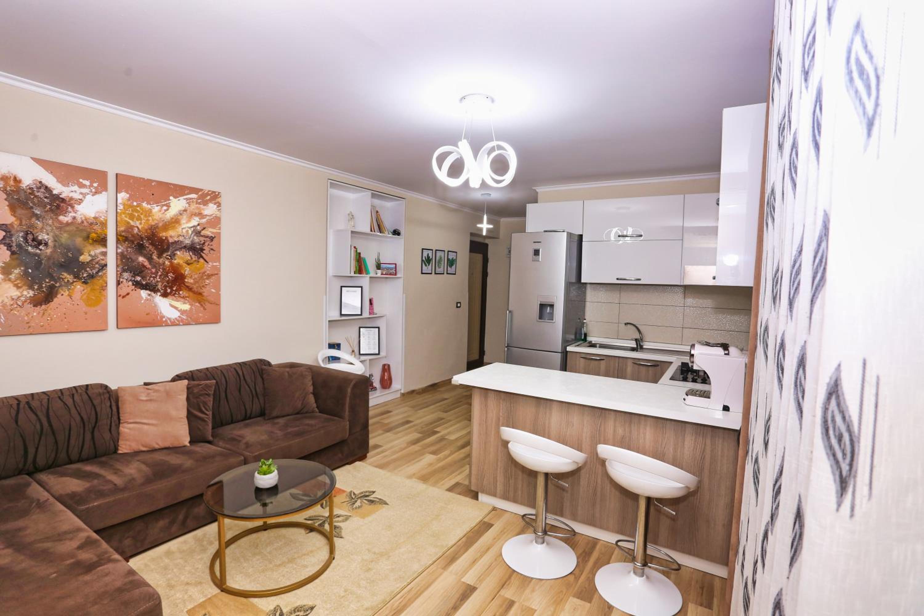 R&B City Center Apartment