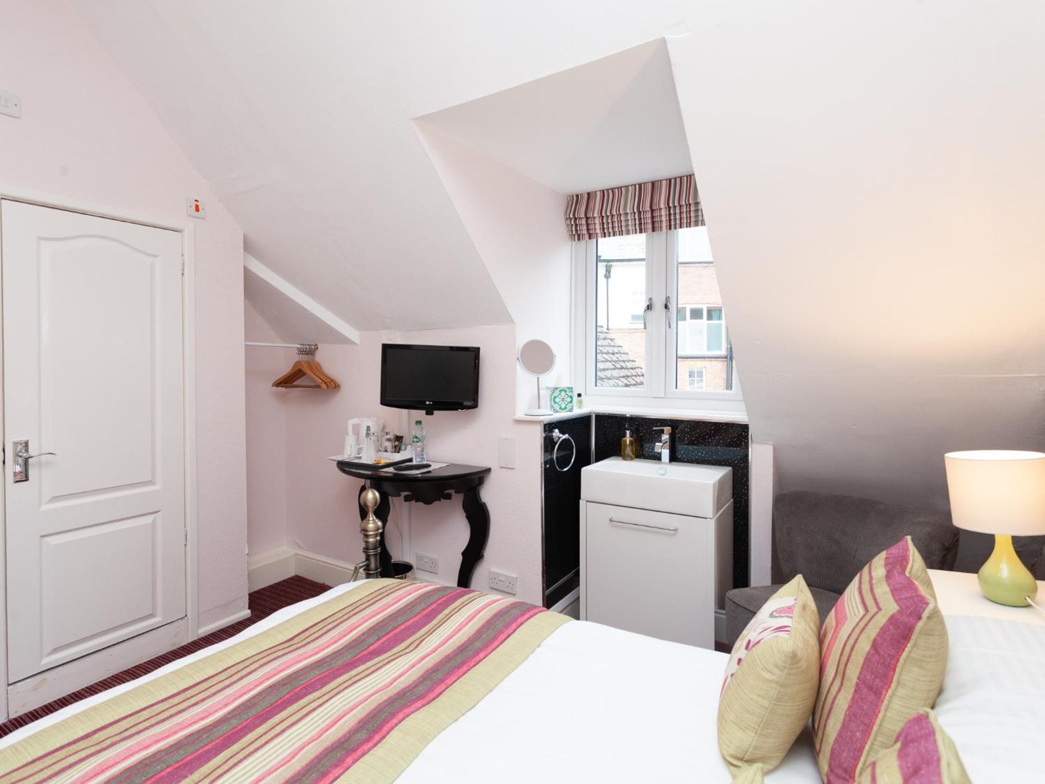 The Ravenswood B&B