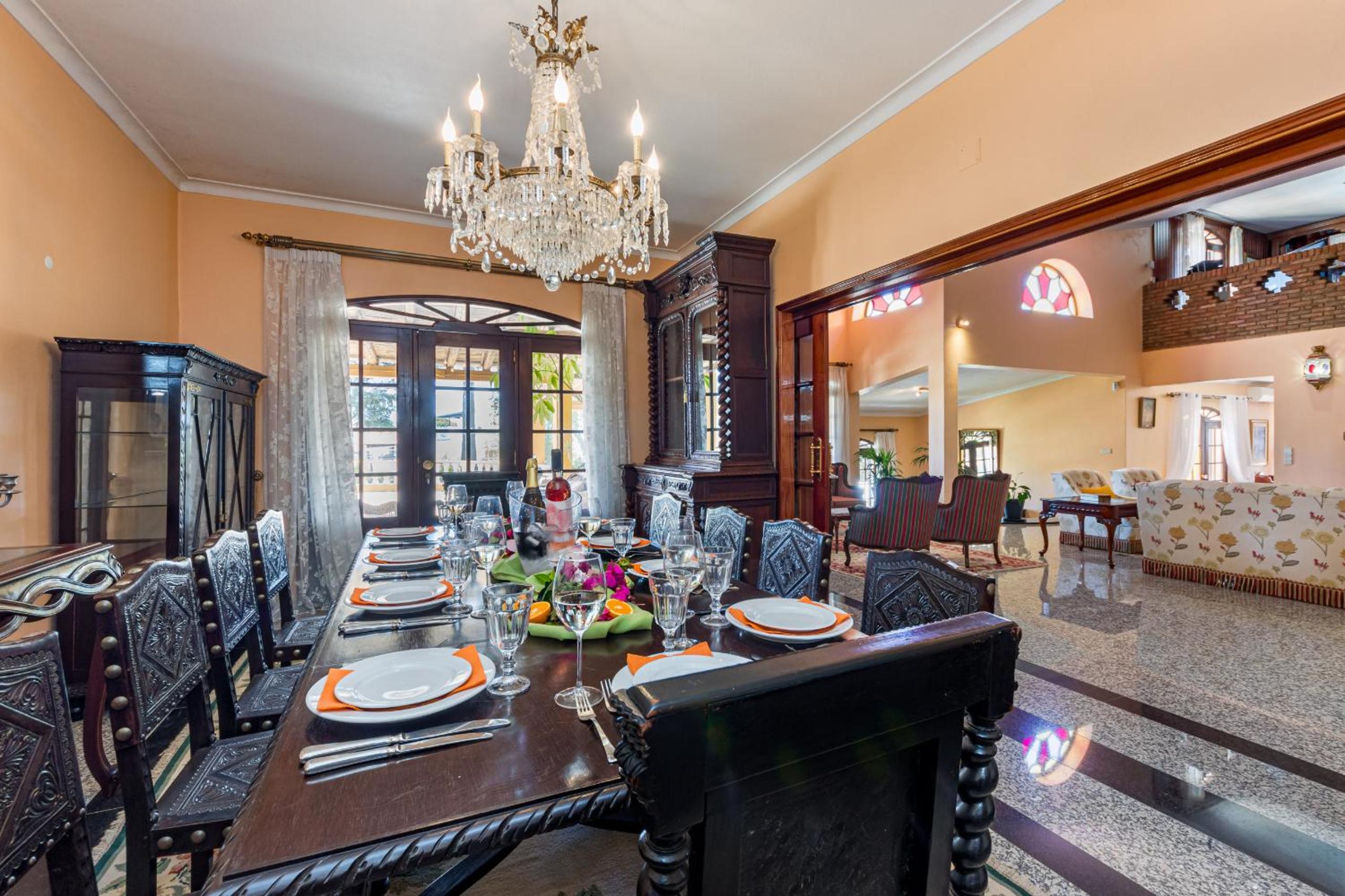 dining