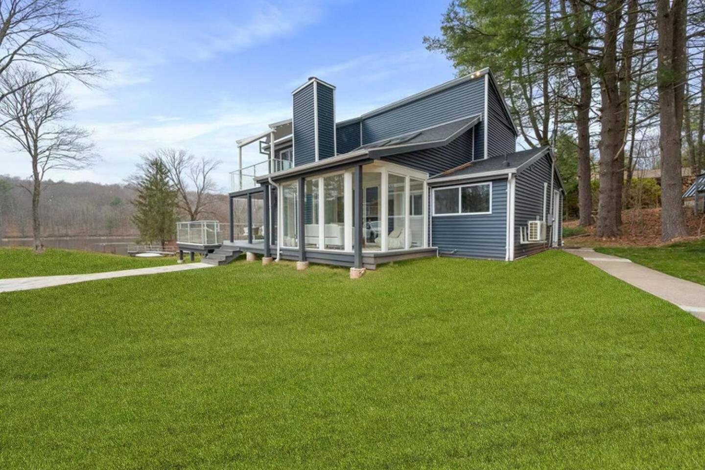 Luxury Lakefront Retreat view 3