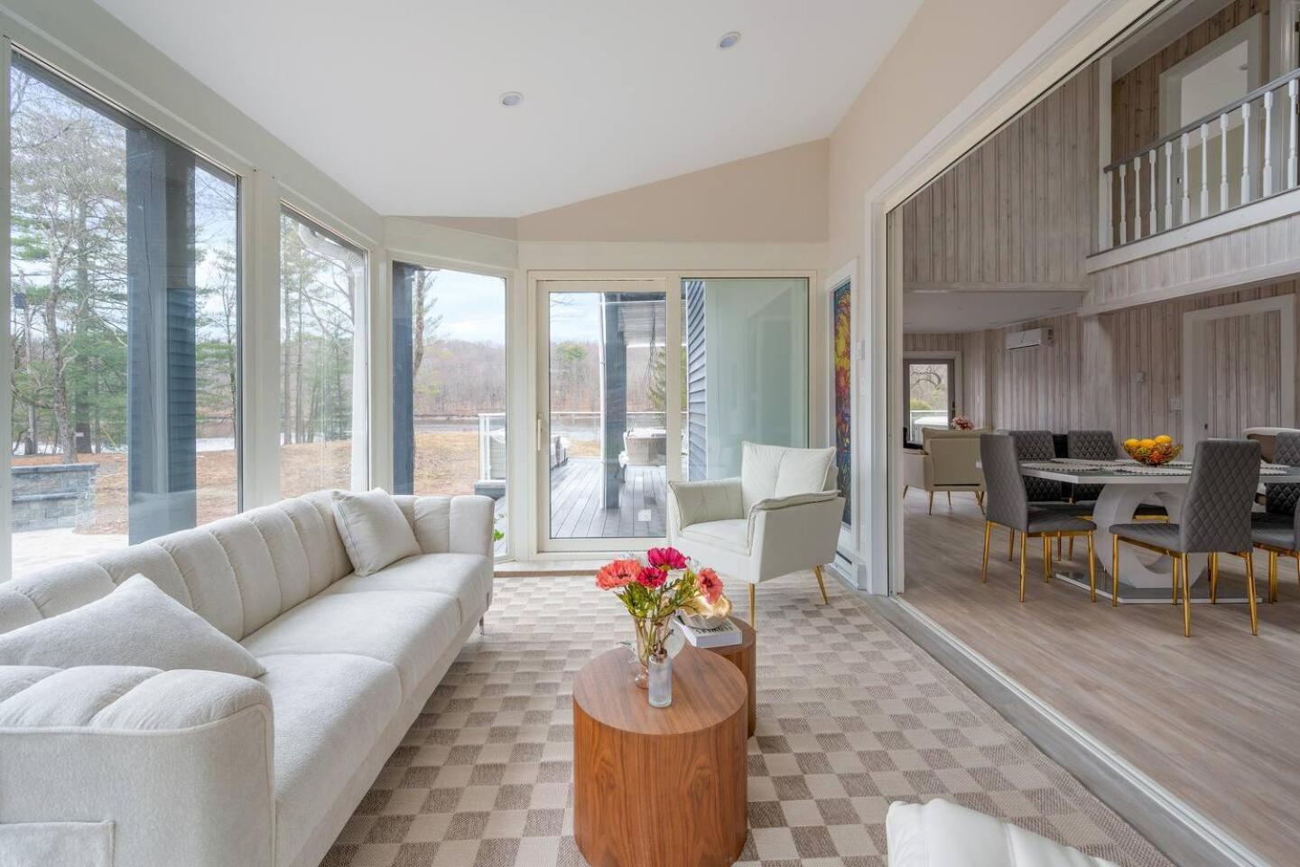 Luxury Lakefront Retreat view 4
