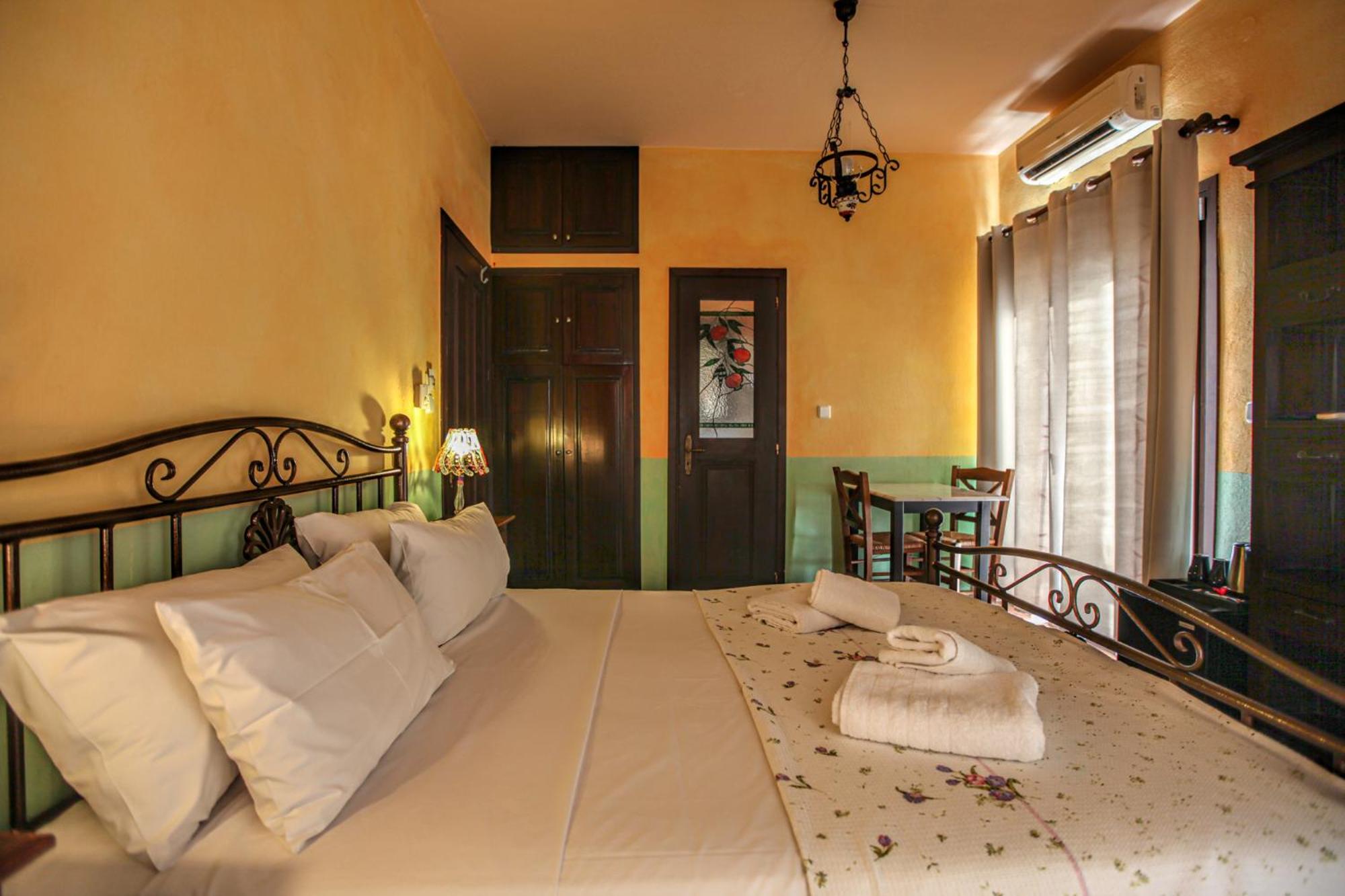 Mythos Guesthouse