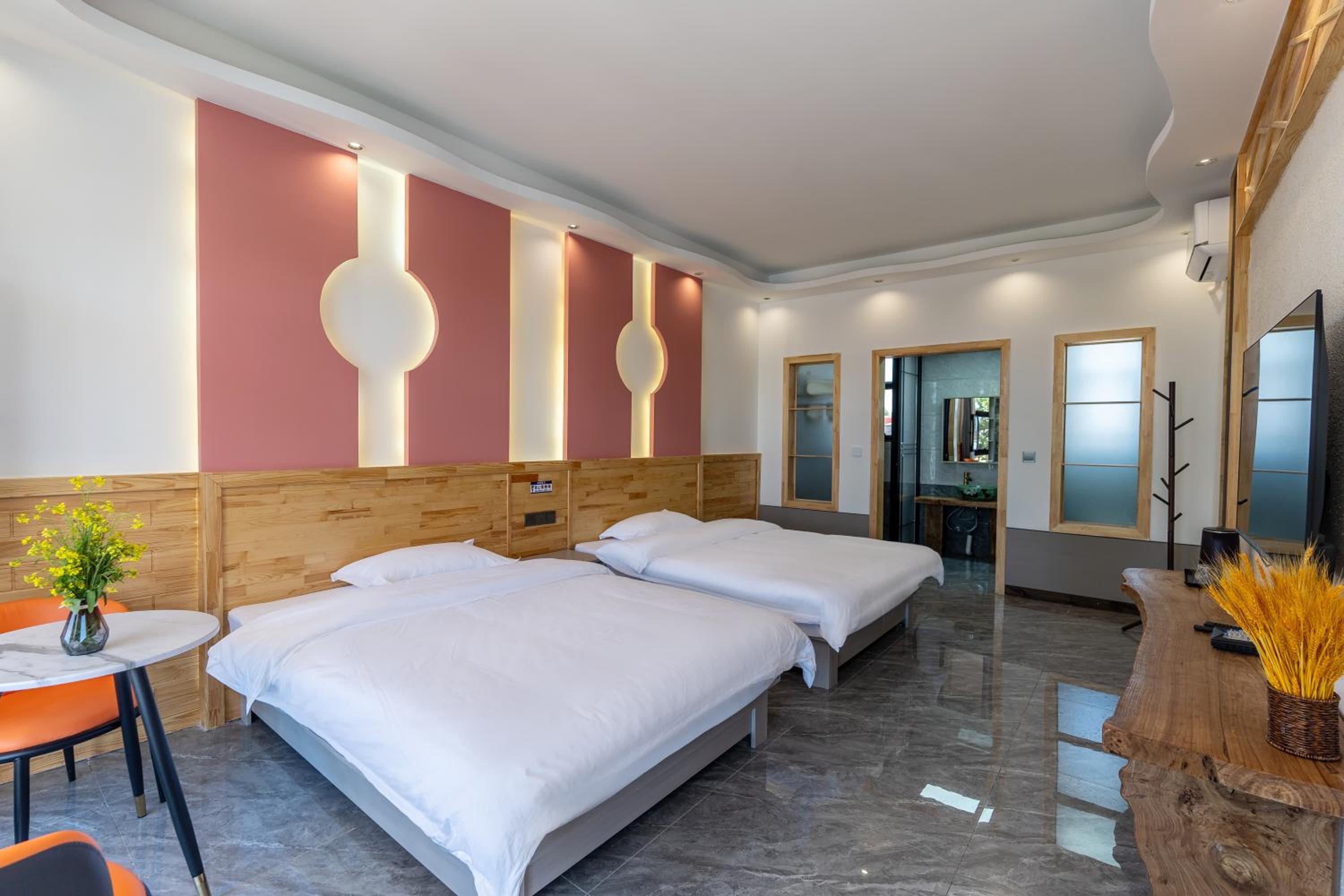 Nalati Funri Hotel