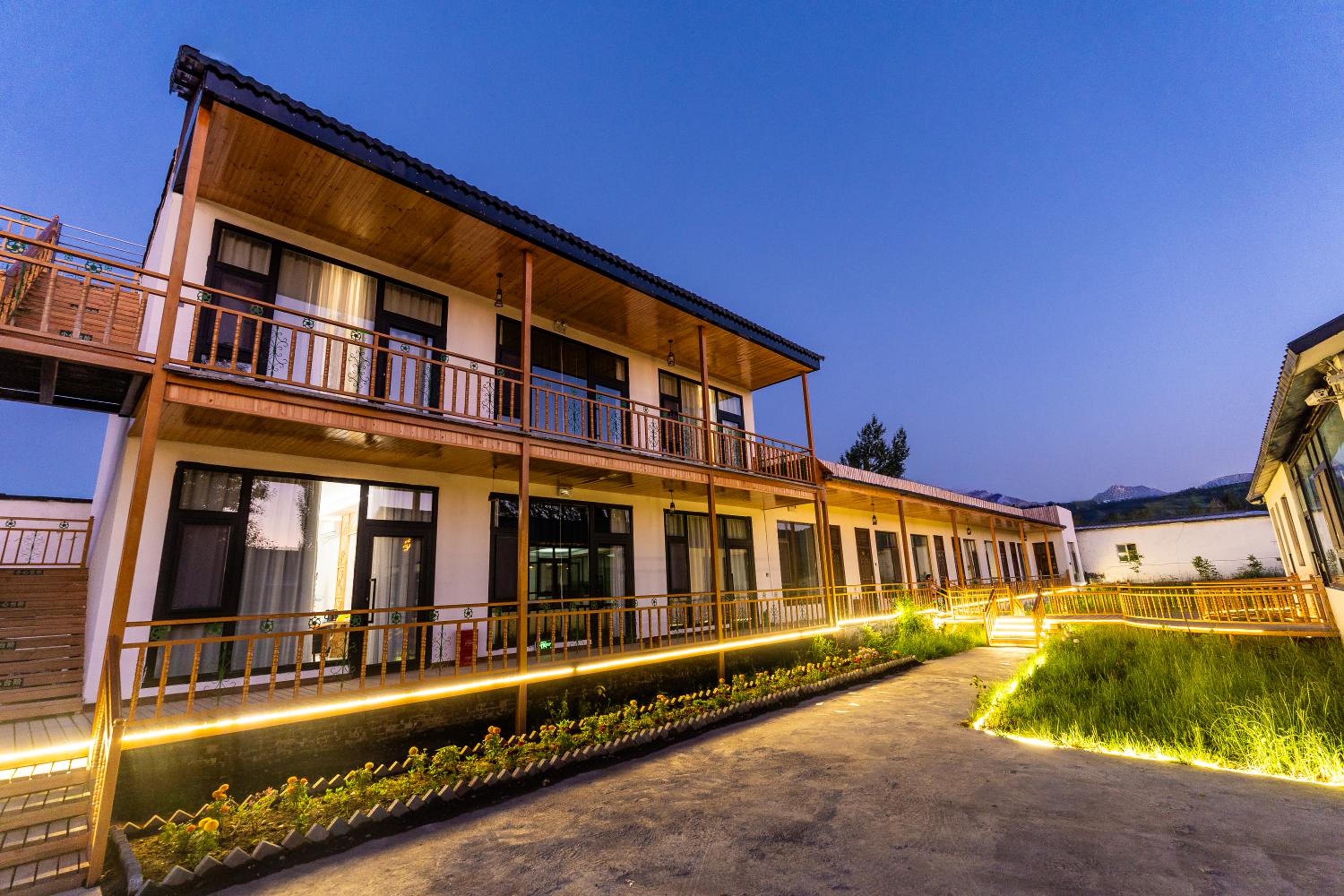 Nalati Funri Hotel